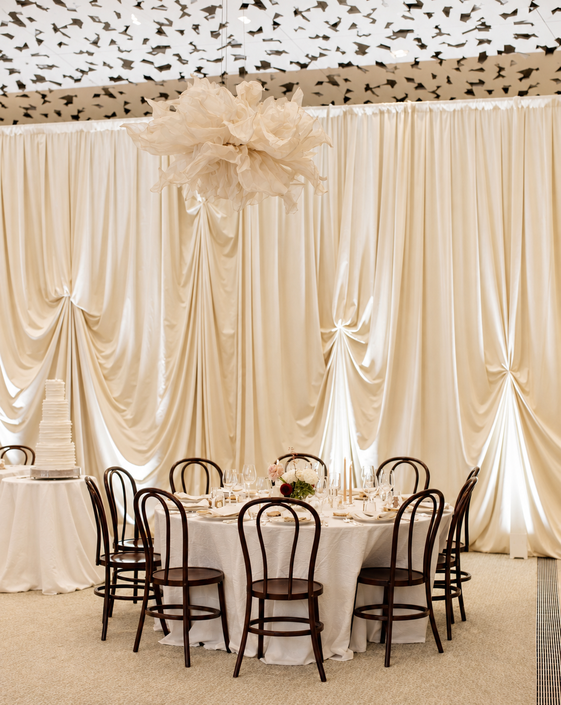 Cream Drape 2.png