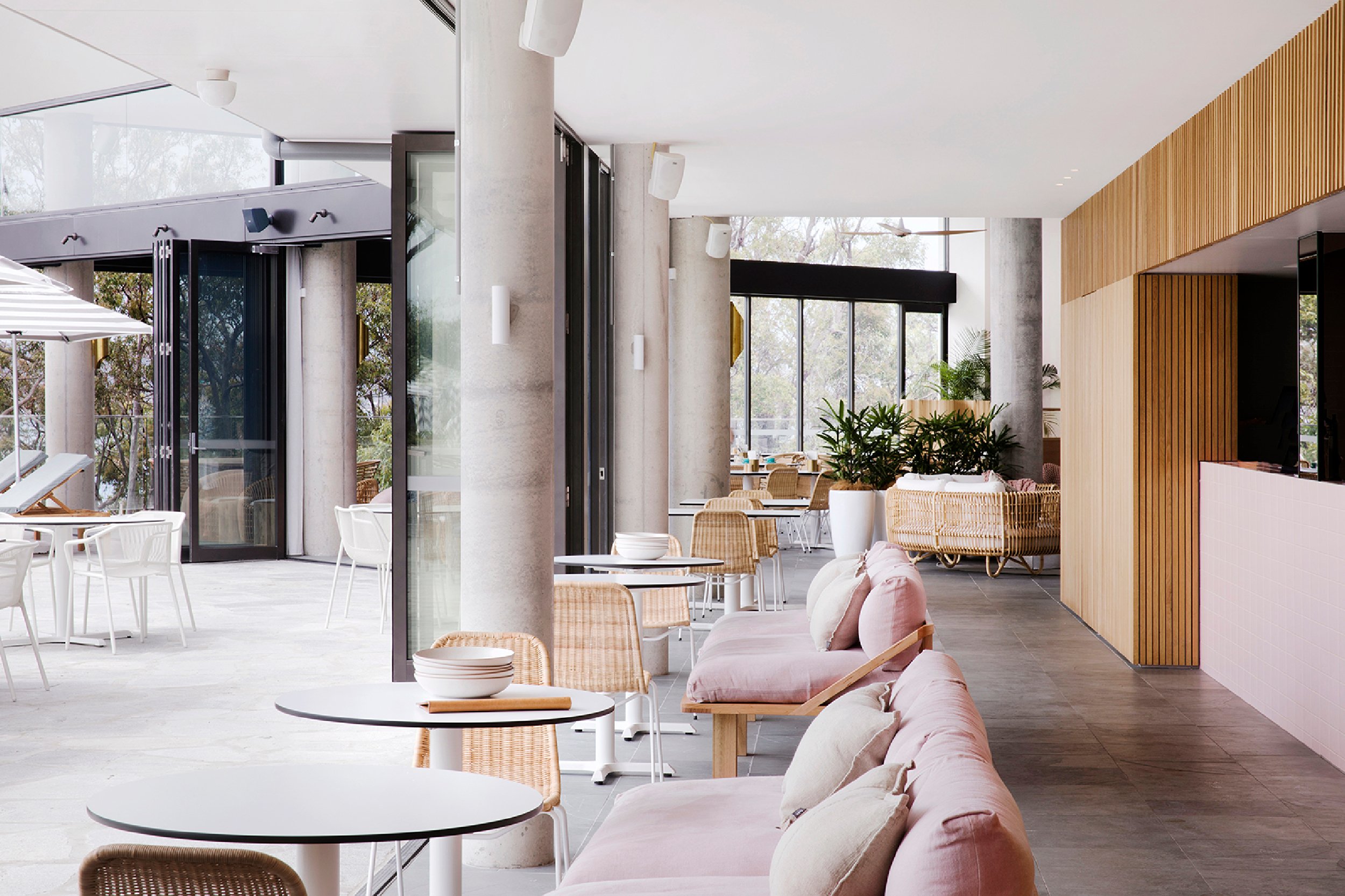 Bannisters PS LOBBY10.jpg