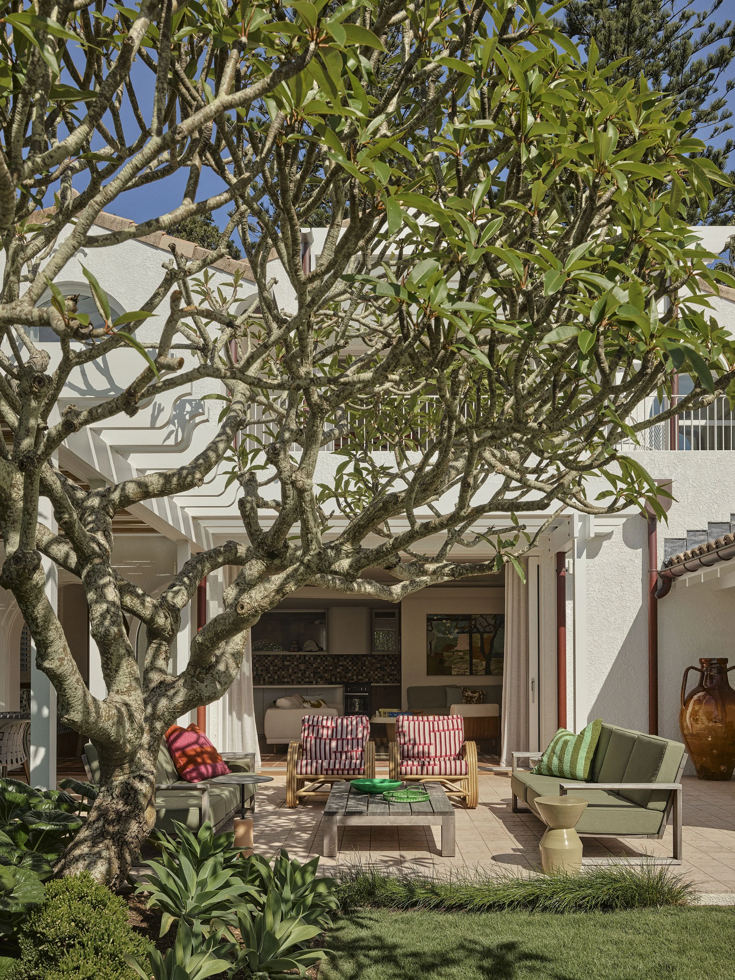 ALWILL - ROBERT PLUMB - 10 PALM BEACH RD - PALM BEACH - 111325_0001.jpg