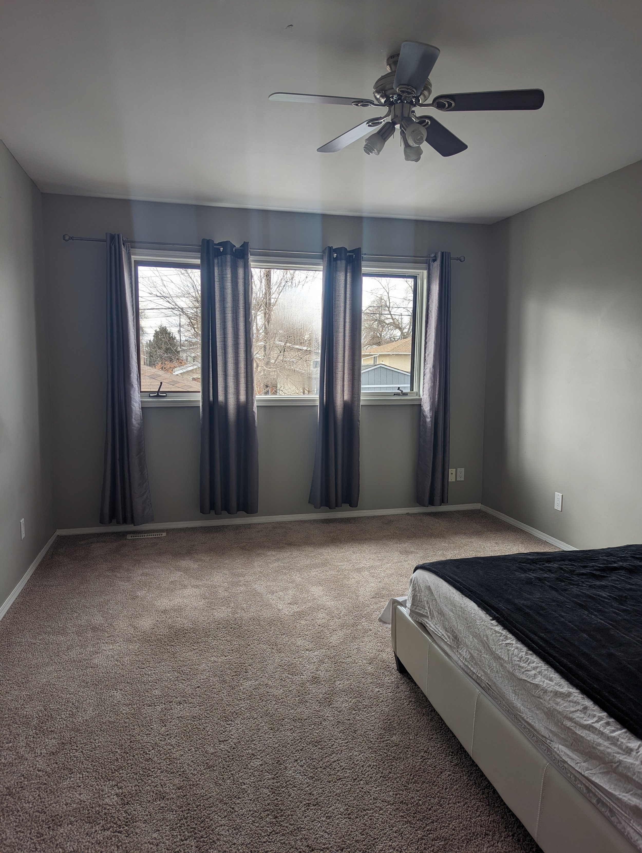 Sky Manor 2nd Bedroom.jpg
