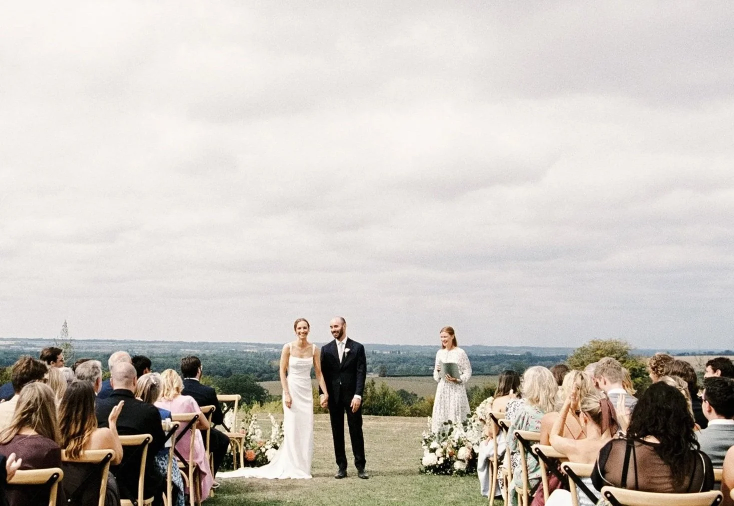Primrose Hill Farm wedding venue- Suzi Oxfordshire celebrant 2 -LaurenKnuckeyPhotography
