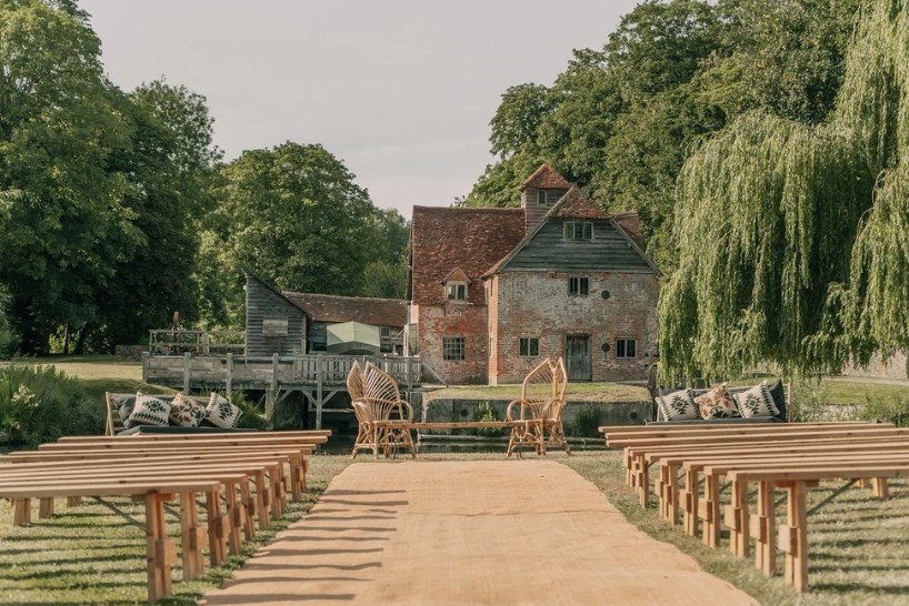 tipis at mapleduram-weddign celebrant 1.jpg