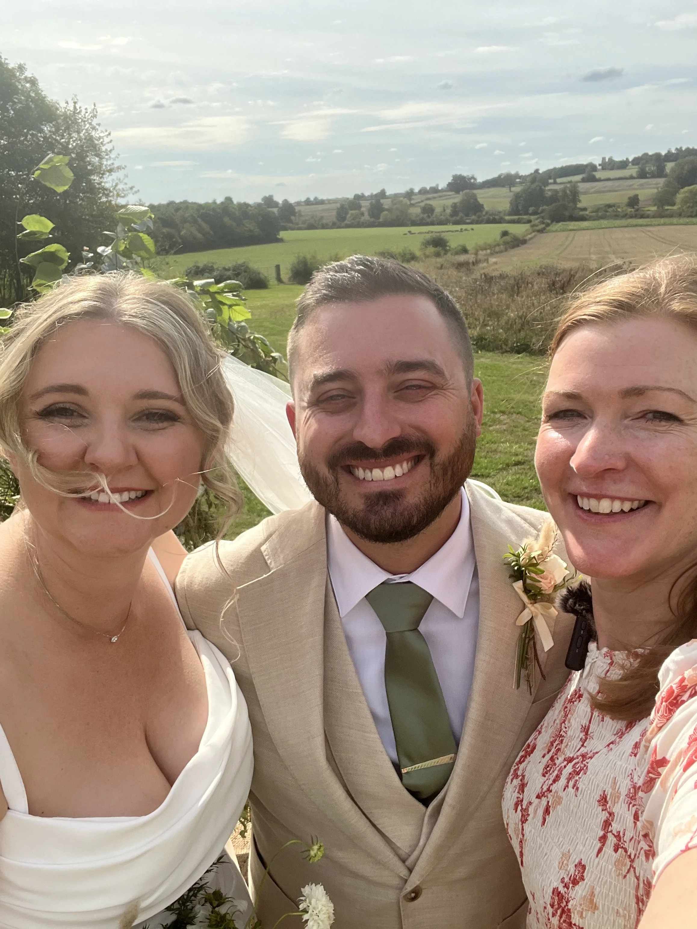 Hollands Farm wedding venue- Suzi Oxfordshire celebrant 1