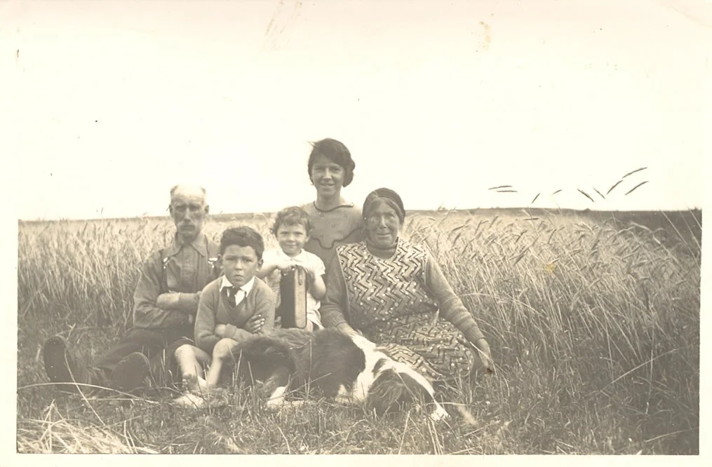 Great Uncle 'Ailean', Great Aunt 'Kate-Effie' and children