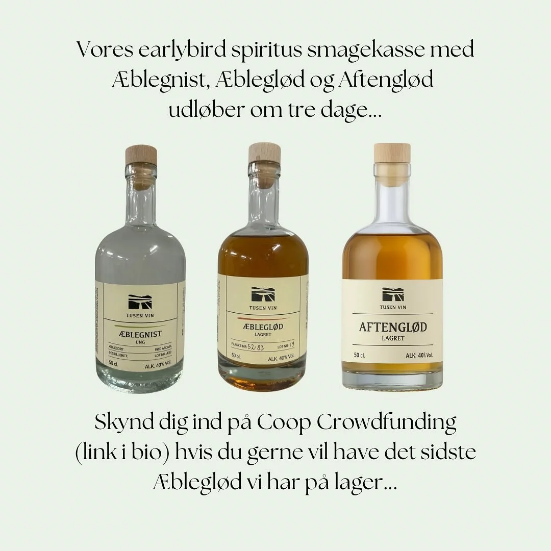 ✨ Kun 3 dage tilbage! ✨
Vores Earlybird spiritus-smagekasse med Æblegnist, Æbleglød og Aftenglød er snart væk 🍎🥂
🔥 Vi har KUN 10 flasker Æbleglød på lager – så hvis du vil sikre dig e