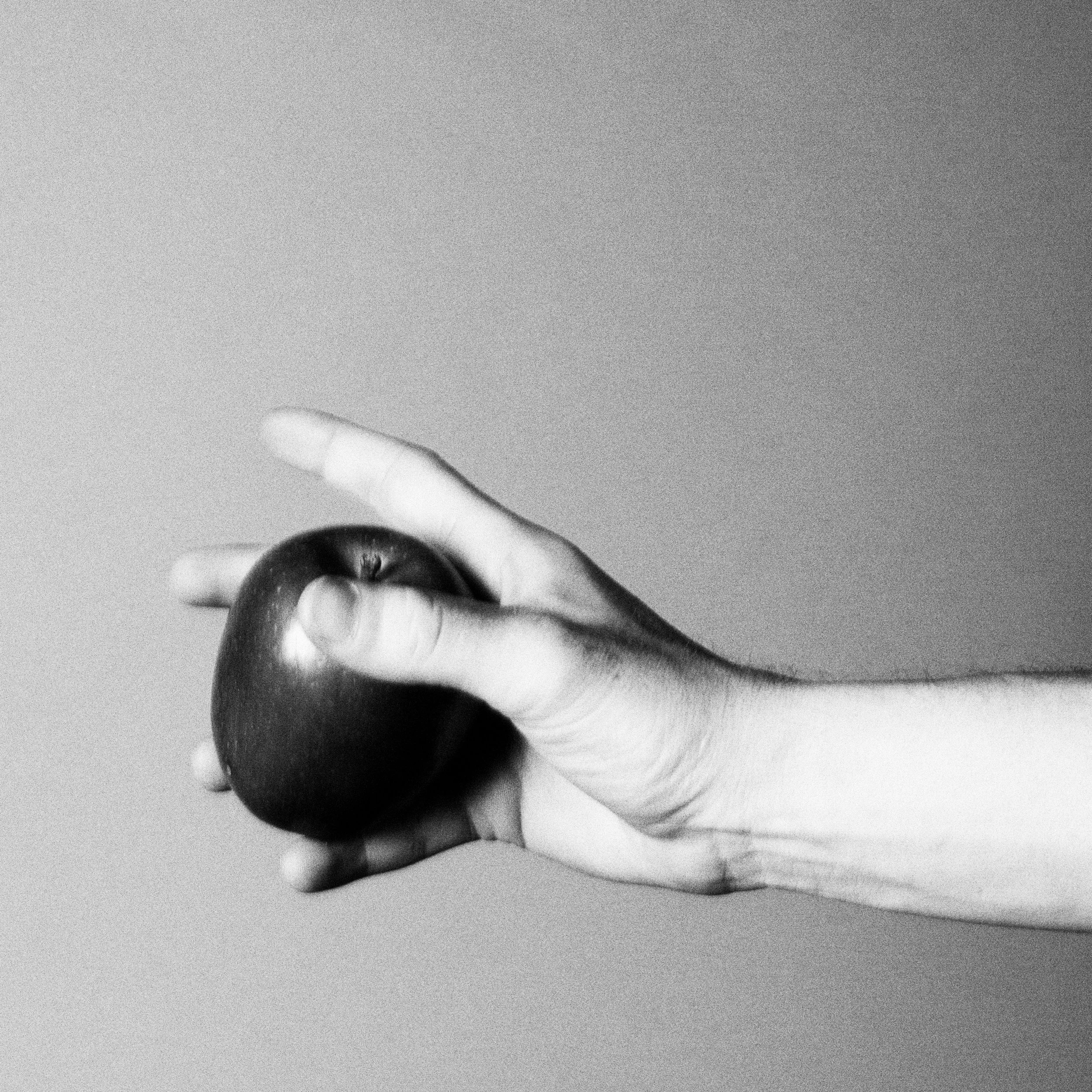 APPLE hand.jpg