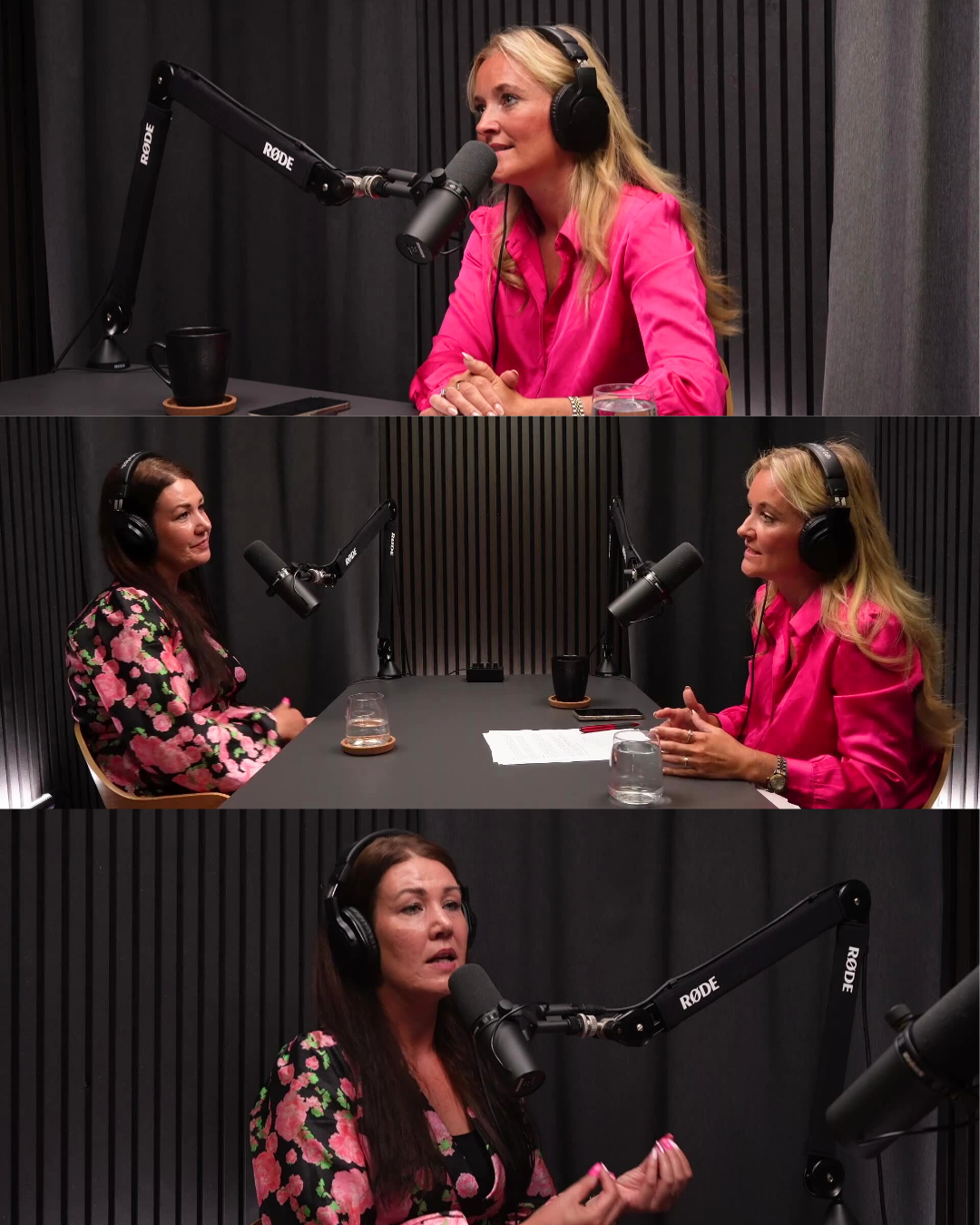 To kvinder i en podcastoptagelse, der taler ind i mikrofoner i et studie med mørke vægge. Den ene kvinde har pink tøj, den anden har en blomstret kjole på.