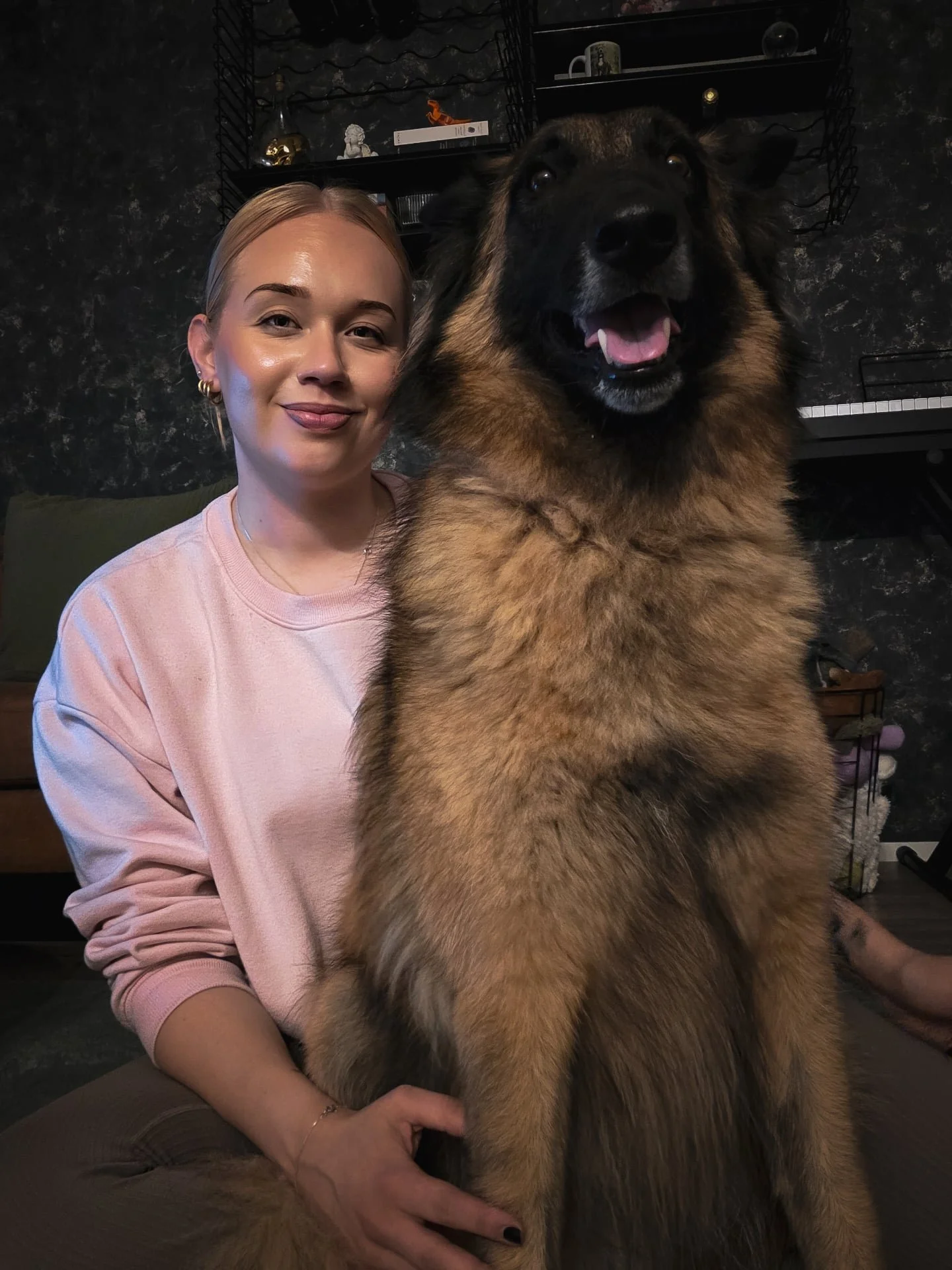 T&auml;m&auml; viikko on ollut ihan super kiva t&ouml;iden osalta. Viimein sain eteenp&auml;in monta holdissa ollutta asiaa. Useammalla rintamalla s&auml;&auml;t&auml;minen v&auml;lill&auml; aiheuttaa sen ettei mik&auml;&auml;n etene. Tuttua my&ouml;