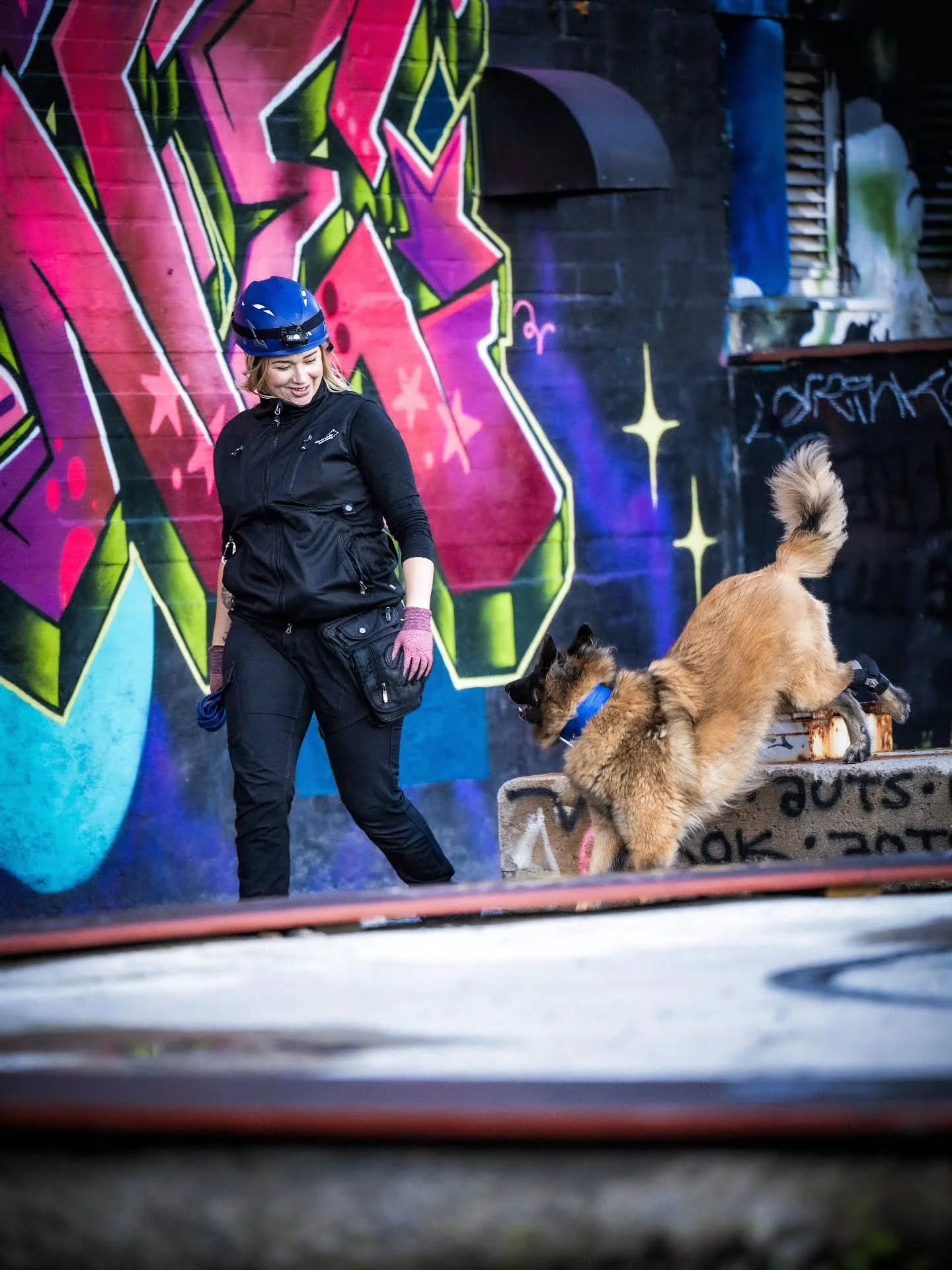 K&auml;ytiin  Marvelin kanssa syyskuussa @idaphotoss kameran edess&auml; ja miten hienoja kuvia saatiin! 😍🔥 Meist&auml; Marsun kanssa ei kovin paljon kuvia oo rauniovarusteissa, joten nyt ihan sill&auml; tarkoituksella kuvia otettiin, vaikka Marvel