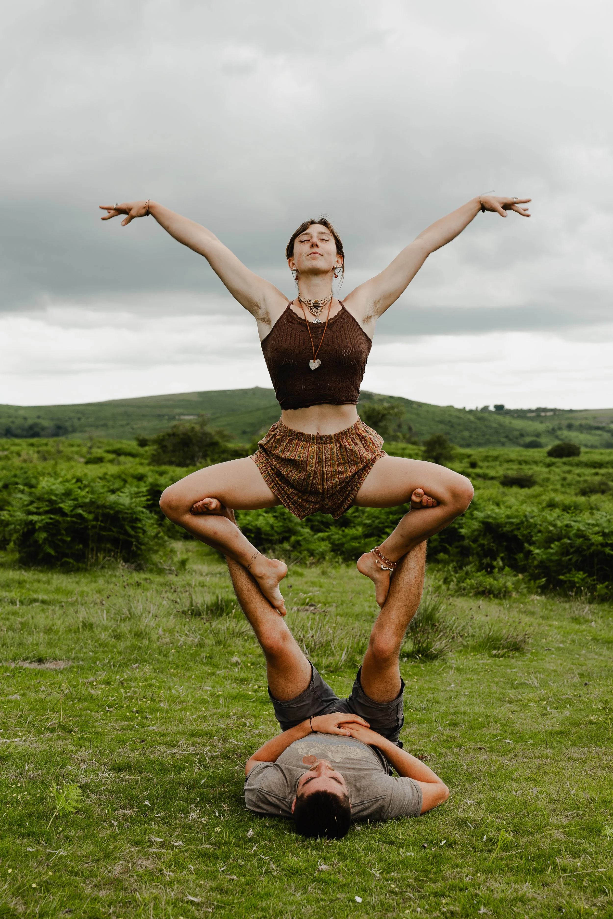 Jess & Isaac yoga-4.jpg