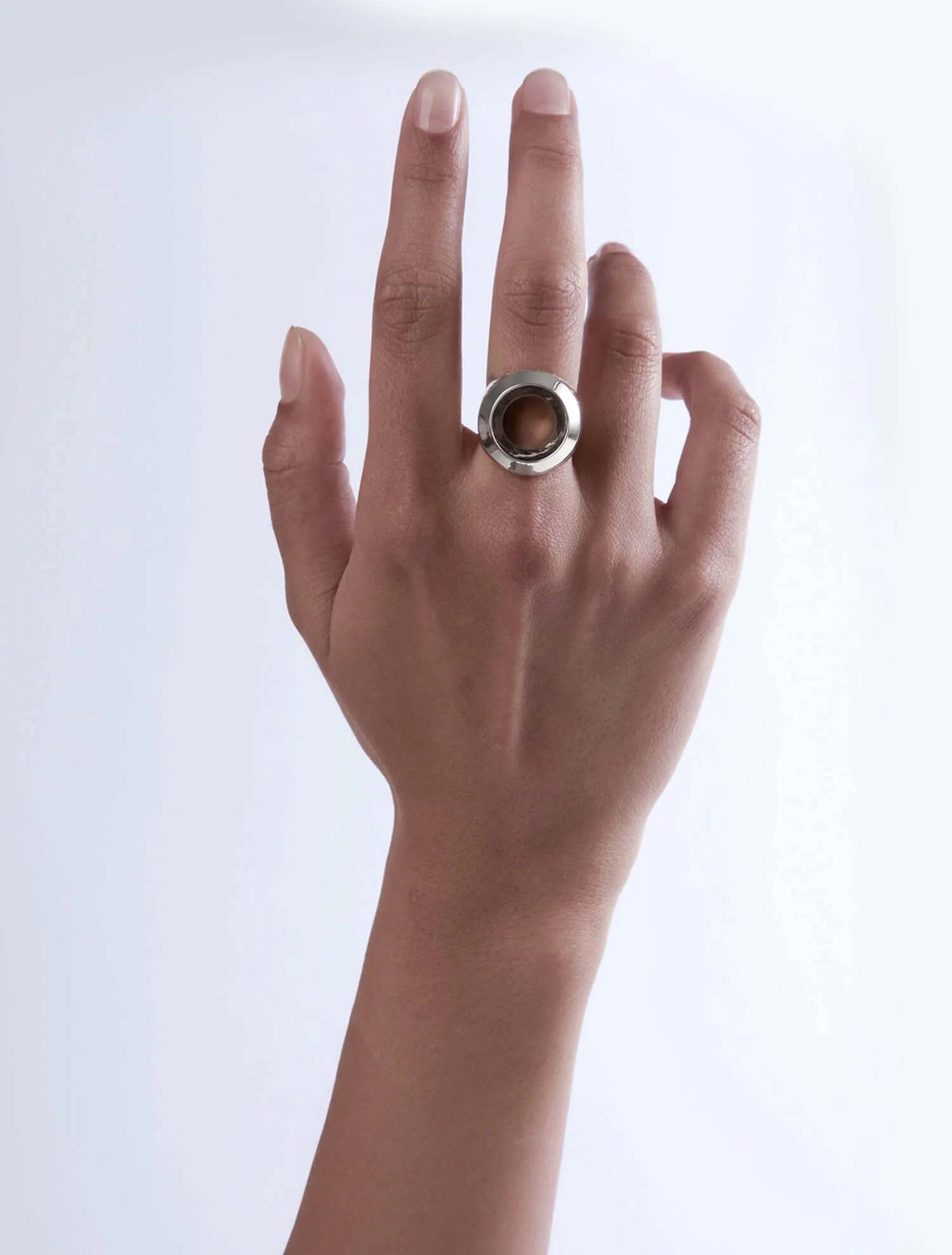 bague ajourée argentée