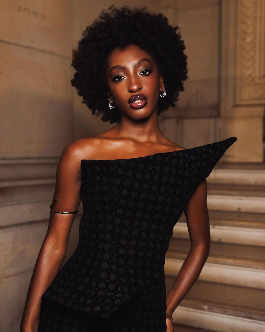 Que des pépites à la Fashion Week de Paris 🤩 @schiaparelli @courreges @louisvuitton @casablanca.jpg