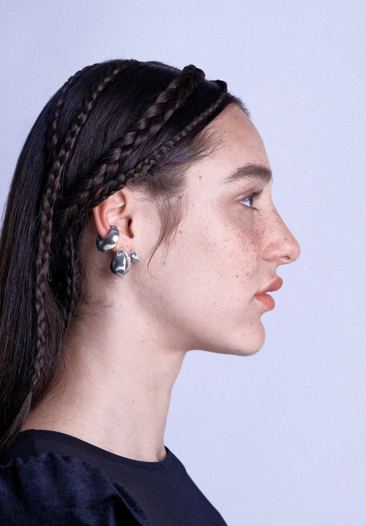 earcuff et boucles d'oreilles argentées en forme de lunes