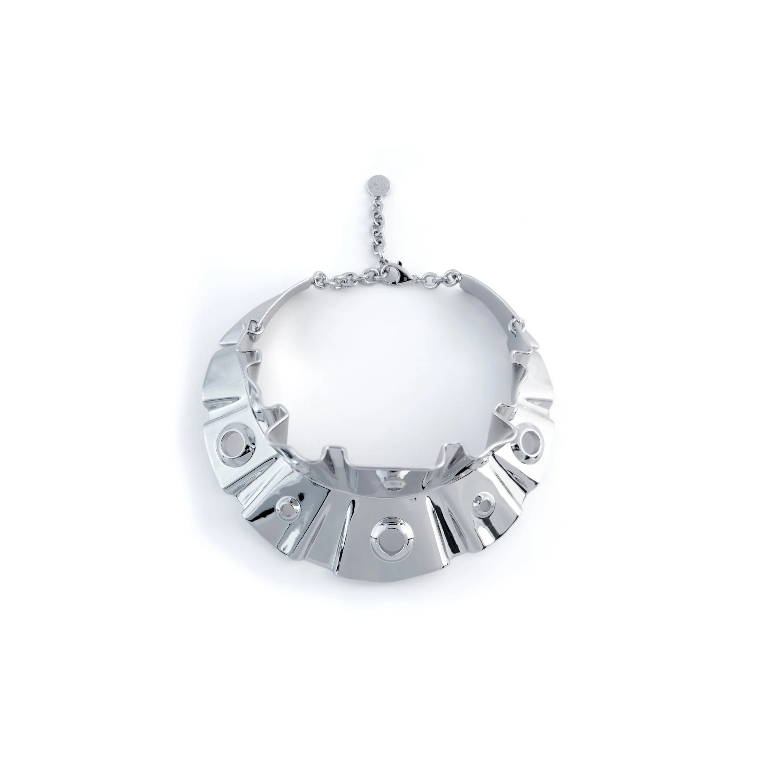 Collier torque à motif ondulé et ajouré collaboration Solène Lescouët vue de haut