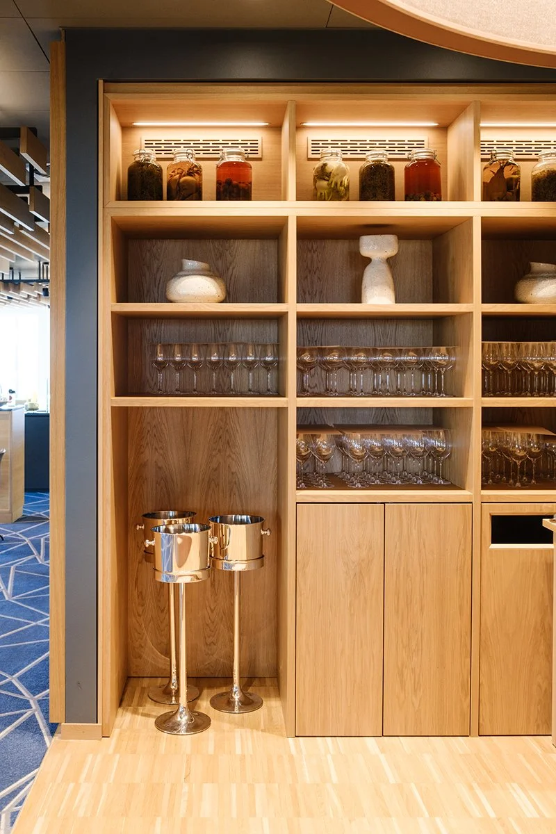 17 - Restaurant 17 - LQ.jpg