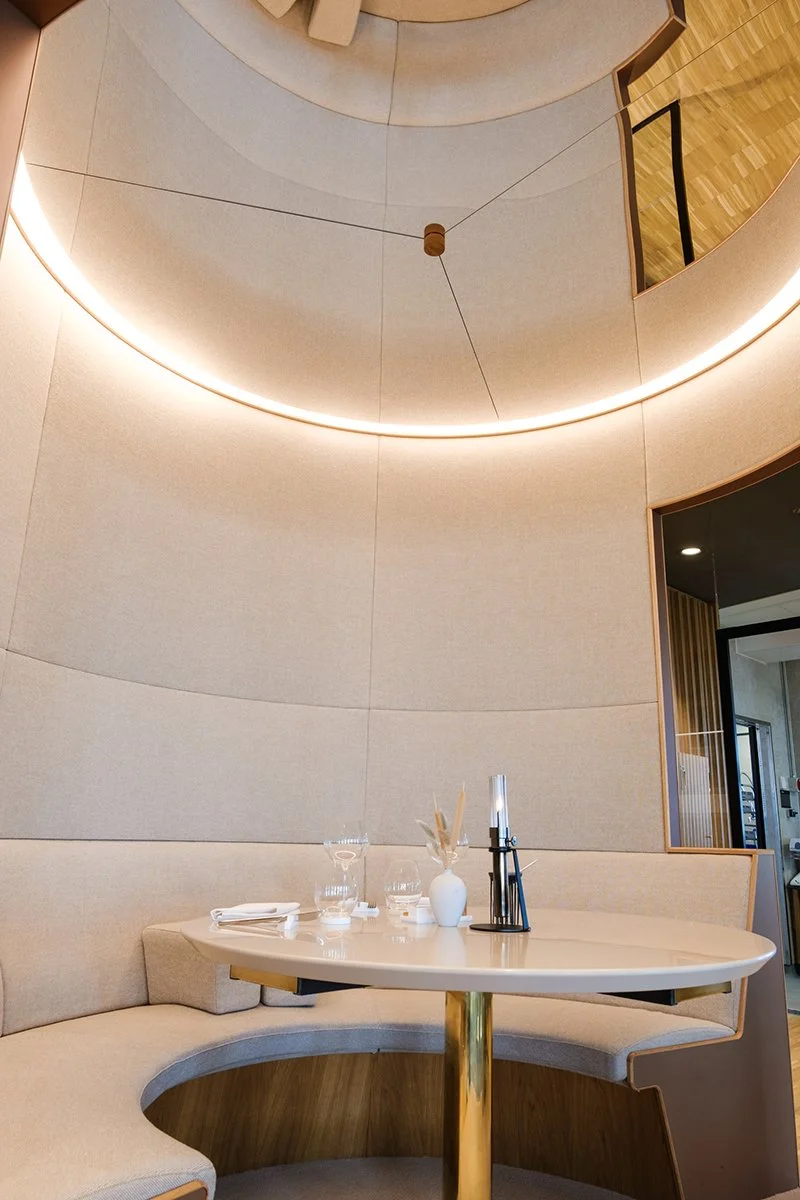 7 - Restaurant 17 - LQ.jpg