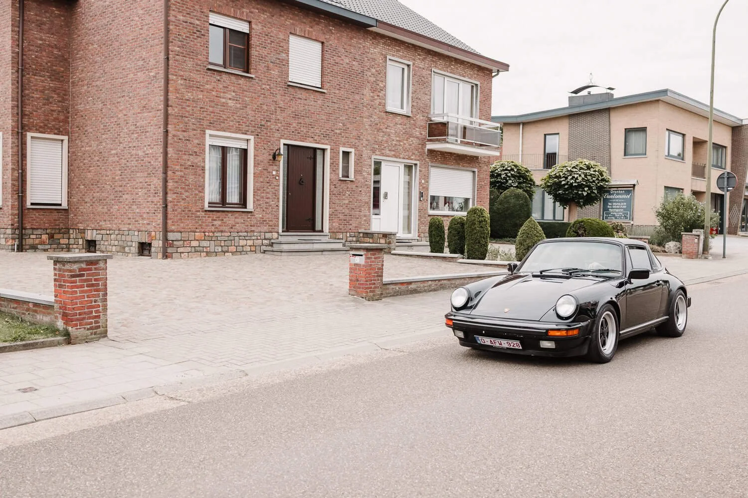 aankomen in de porshe