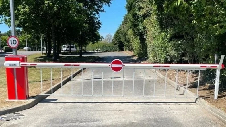 ENTRANCE_FAAC_BAARIERS