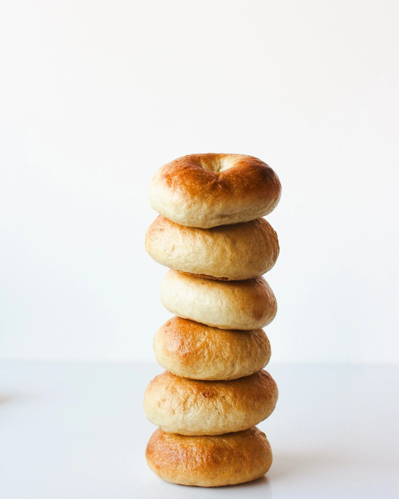 Sourdough bagels are returning as a special feature THIS Saturday! Available while supplies last!

You can also pre-order by the 1/2 dozen at our link in bio.

Proceeds from bagel sales will go to our barista team going to serve and see Bella Goose T