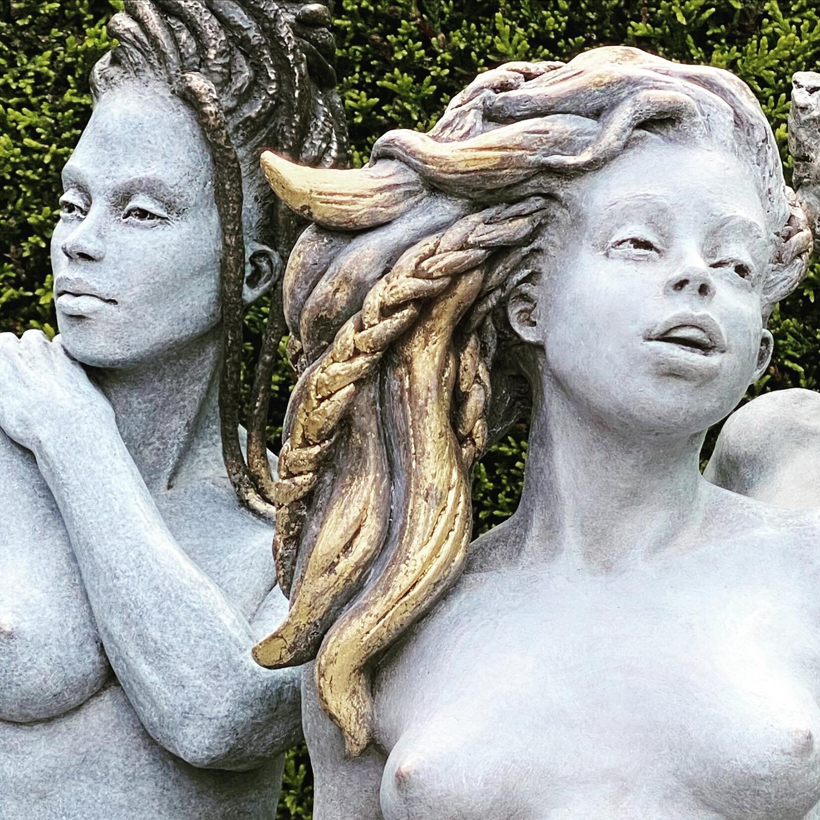 Happy Woman&rsquo;s day beautiful people ! 
#woman #womansday #women #girls #females #ladies #gals #lovelywomen #womansculpture #womanartist #sculpture