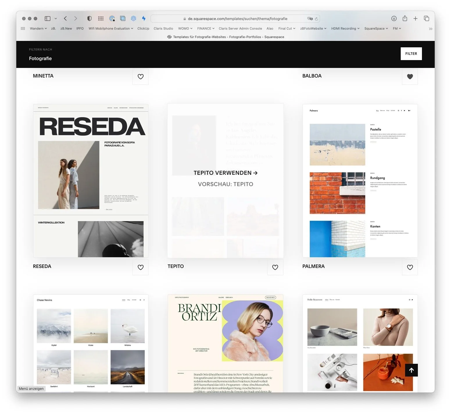 Screenshot einer Webseite mit verschiedenen Fotografie-Vorlagen und Kategorien. Oben sind Menü und Filteroptionen. Die Vorlagen sind in mehreren Spalten angeordnet, mit Bildern und Titeln in deutscher Sprache.