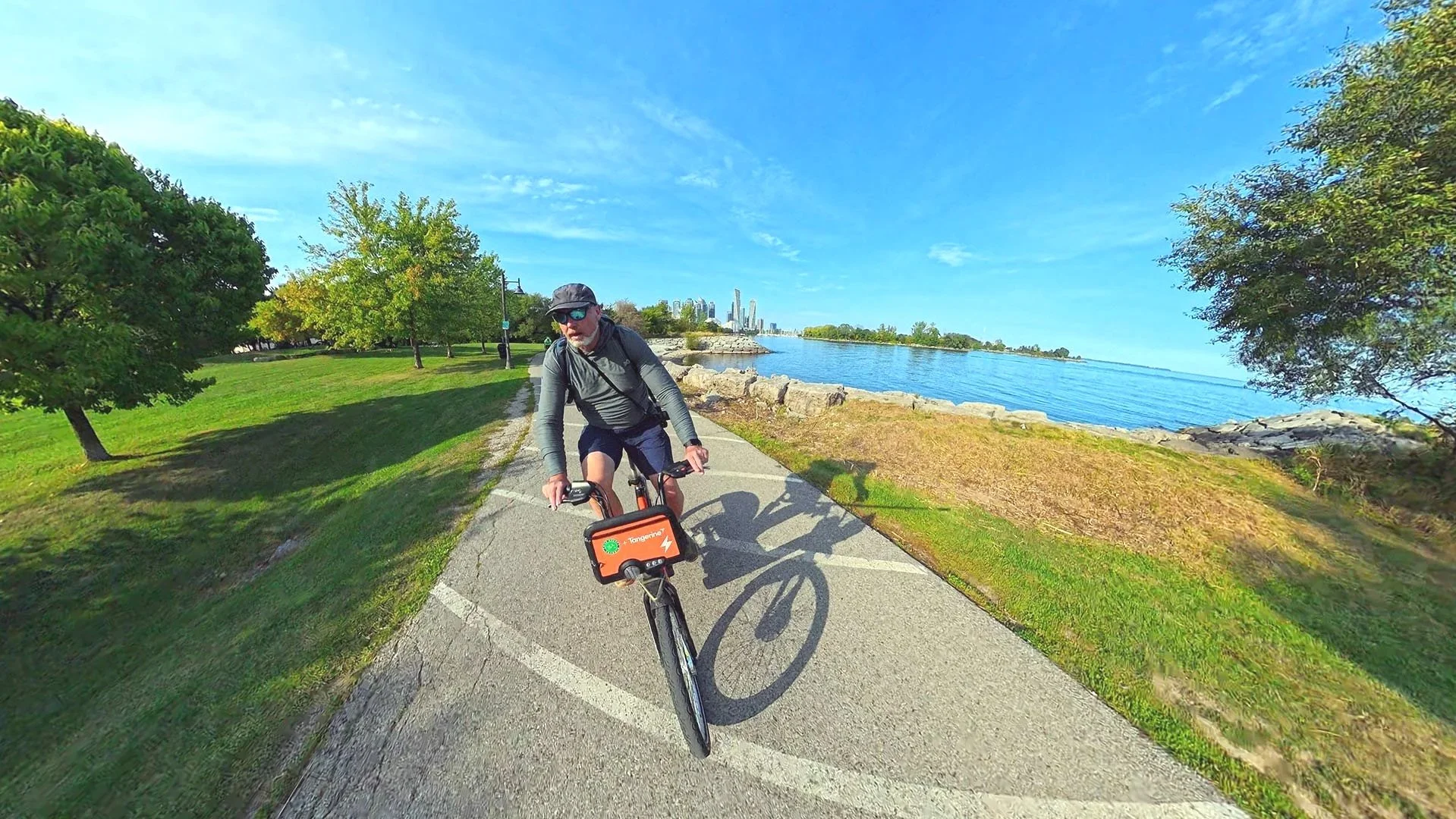 Cycling along the Toronto's Martin Goodman Trail