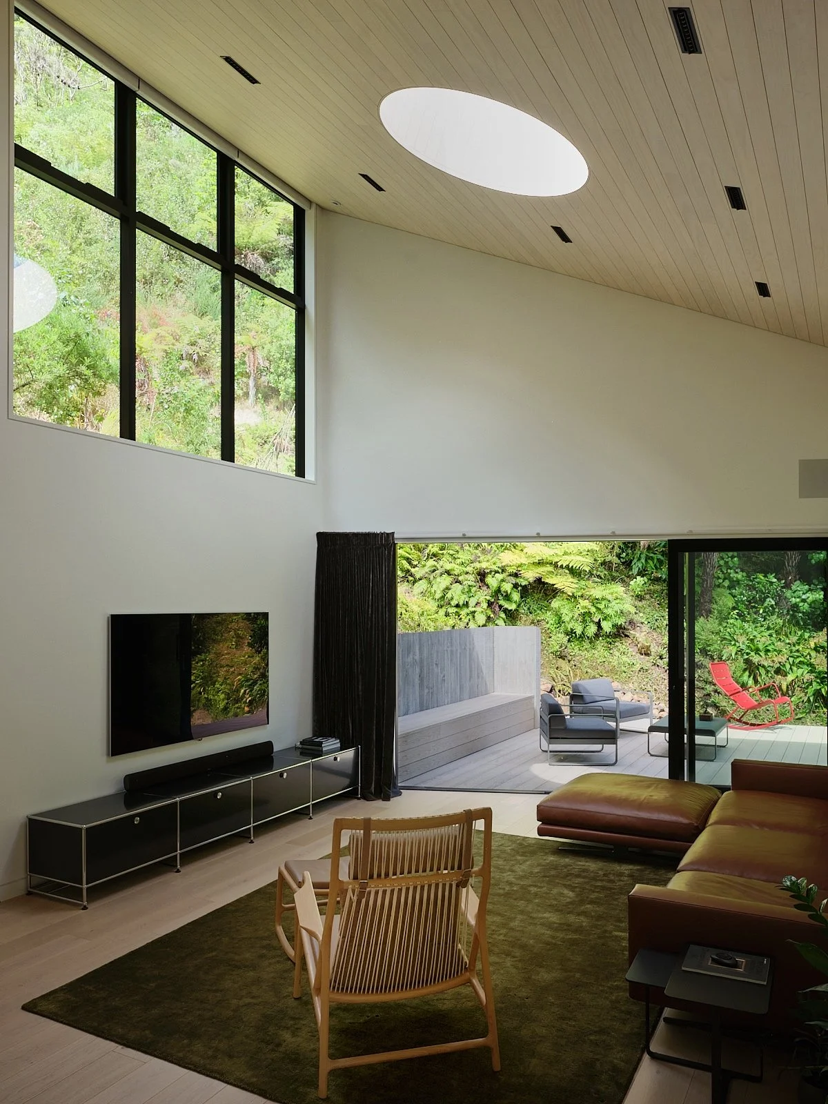 Eastbourne House ⏐Wellington, New Zealand