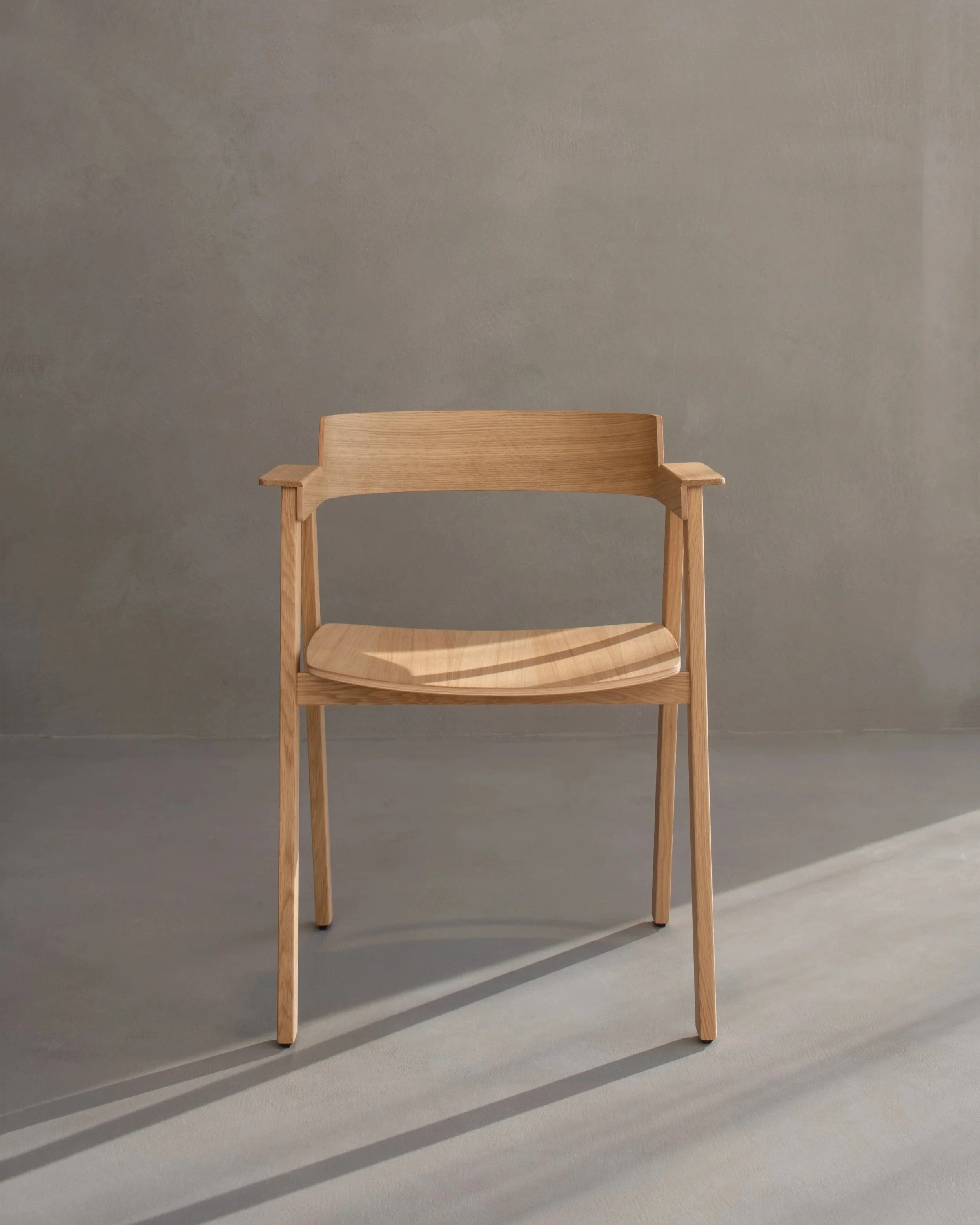 flip-chair-lacquered-oak-natural-1-1-gazzda.jpg