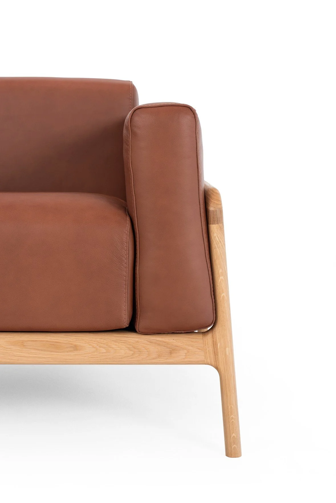 fawn-armchair-90x88x86-oak-natural-dakar-whisky-2732-2026-4-gazzda.jpg