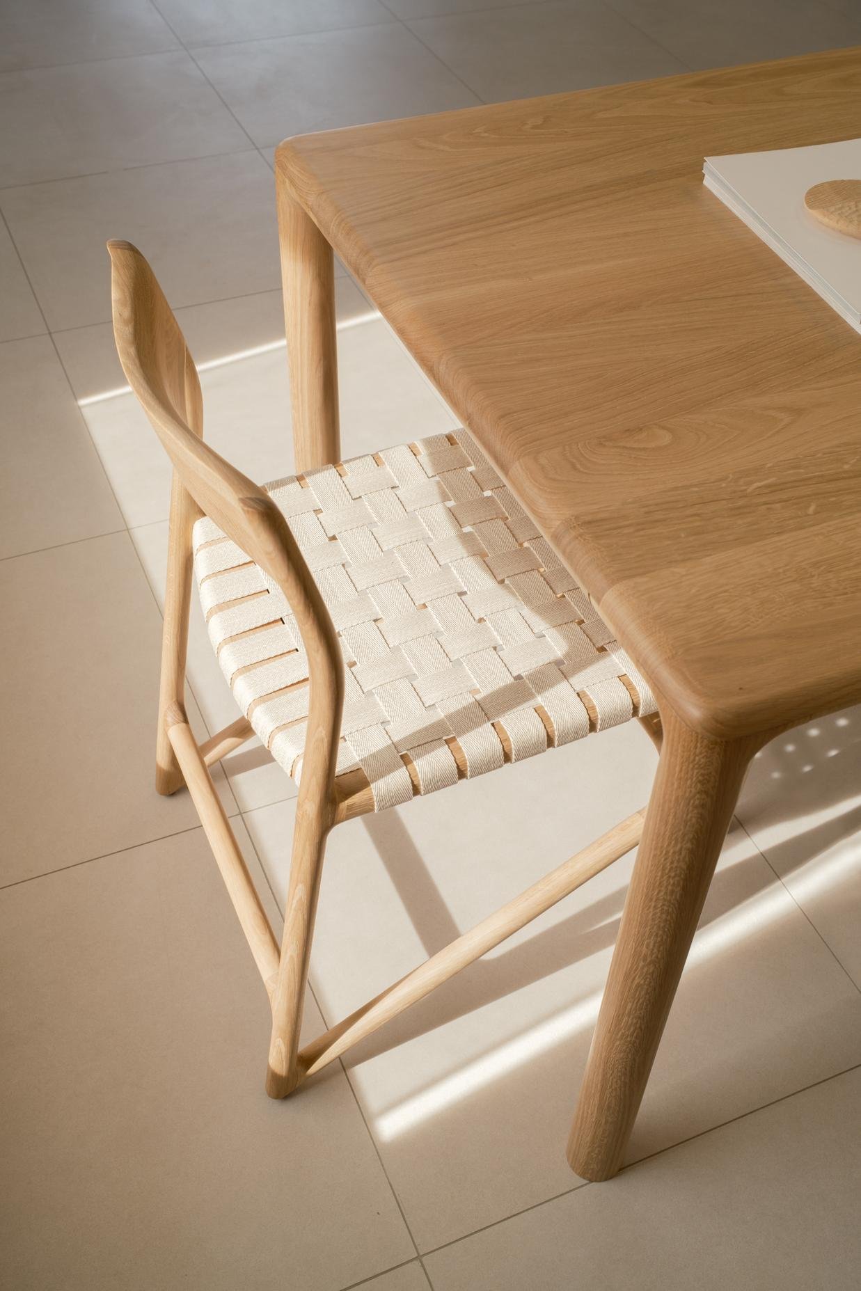 derven-table-oiled-oak-white-200x90x75-fawn-chair-48x48x79-oild-oak-white-1015-cotton-webbing-natural-1-3-gazzda.jpg