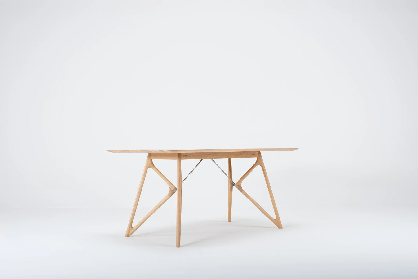 st-tink-table-160x90x75-oak-white-1015-2-gazzda.jpg