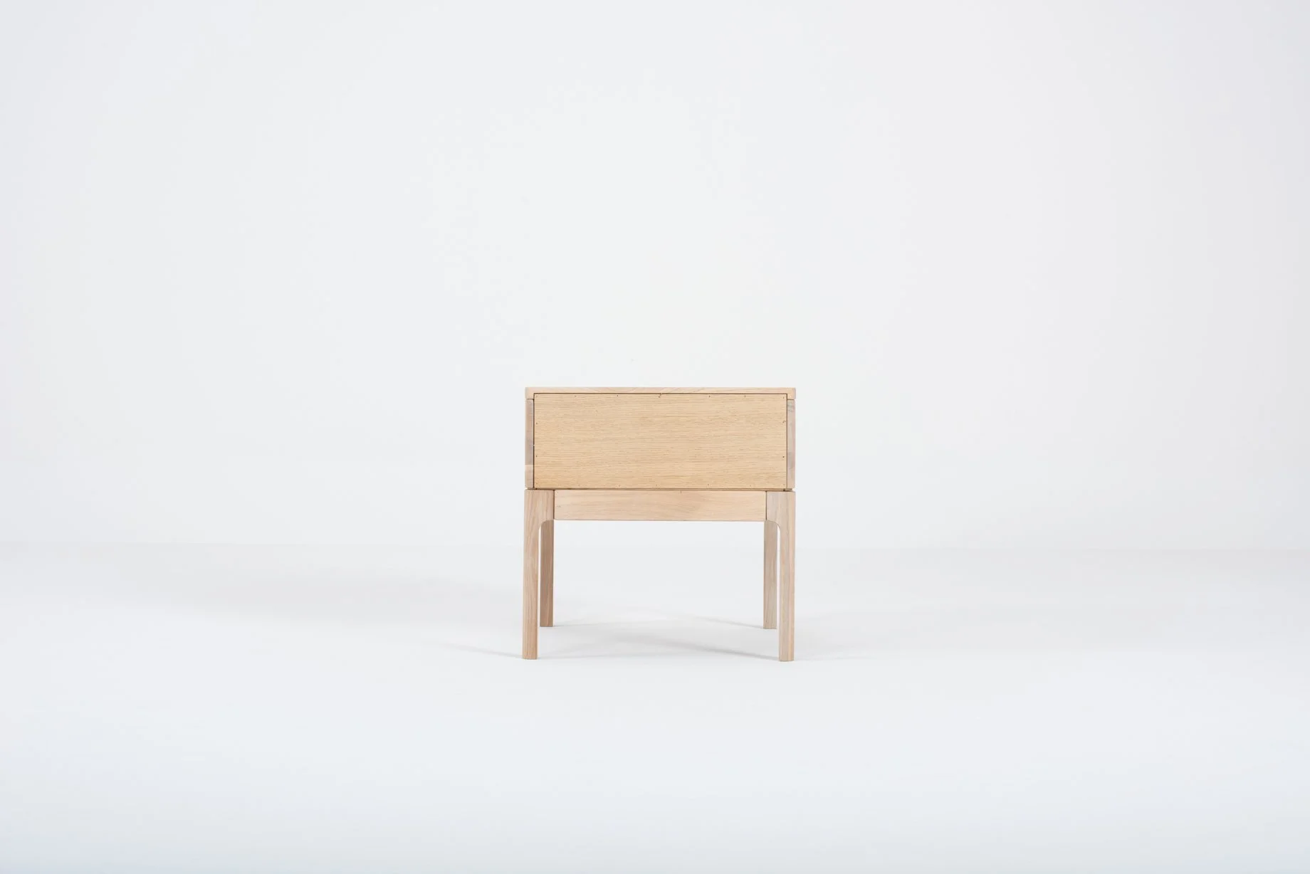 lq-st-bed-system-nightstand-45x45x45-oiled-oak-white-oil-2.jpg