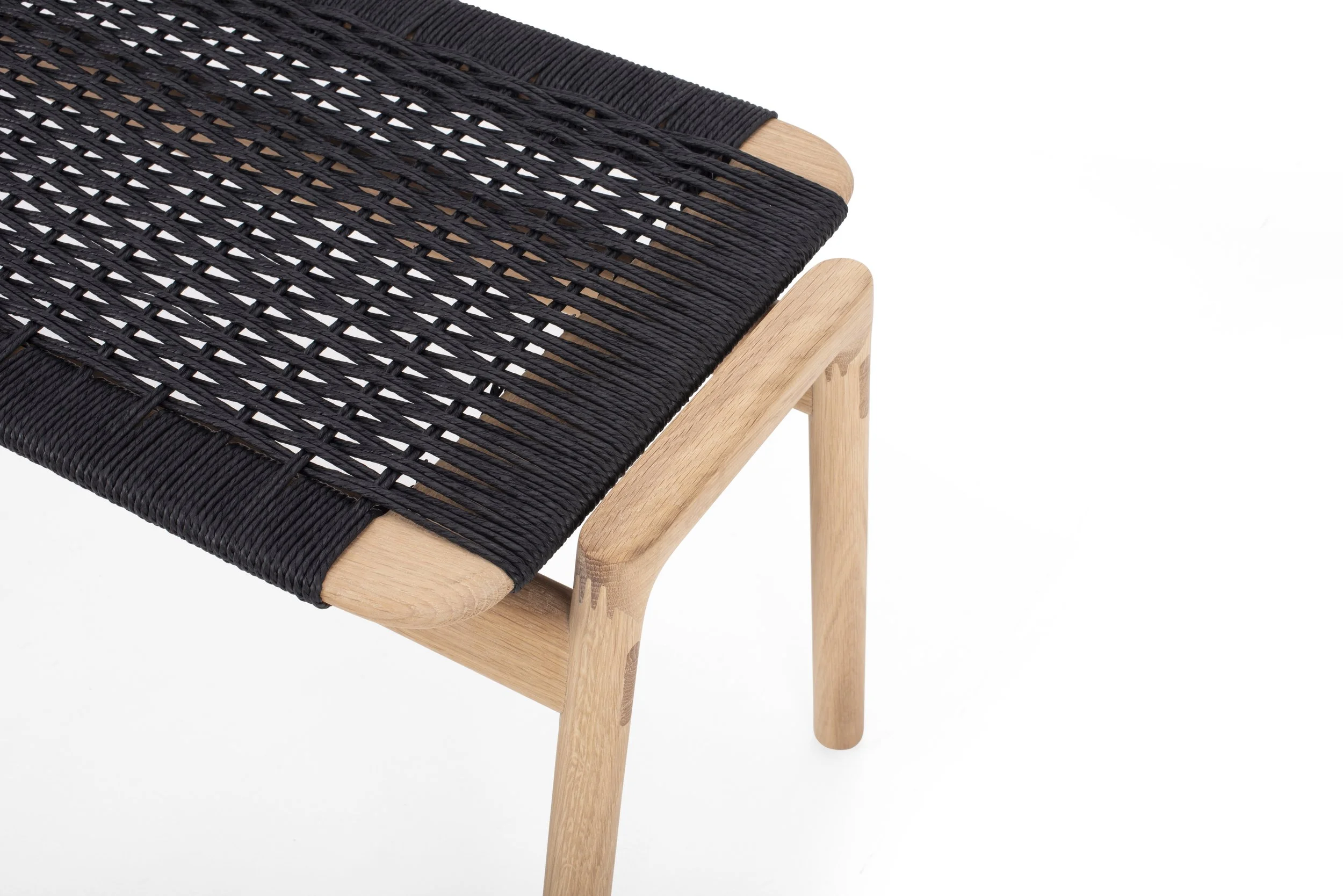 bench-klupa-120x45-oild-oak-white-1015-danish-coard-black-3-gazzda (2).jpg