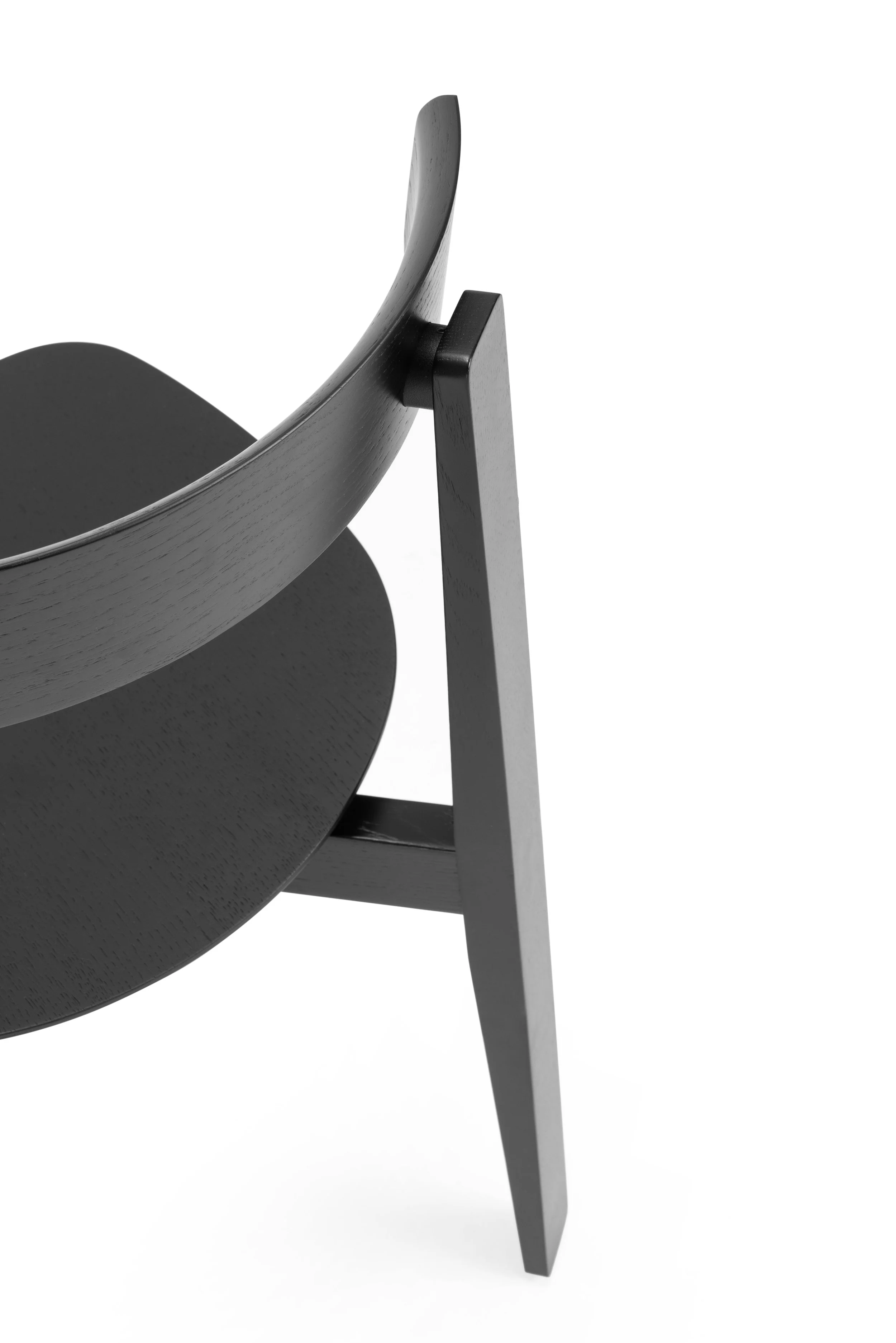 st-nora-chair-45x47x79-oak-lacquer-black-9005-4-gazzda (1).jpg