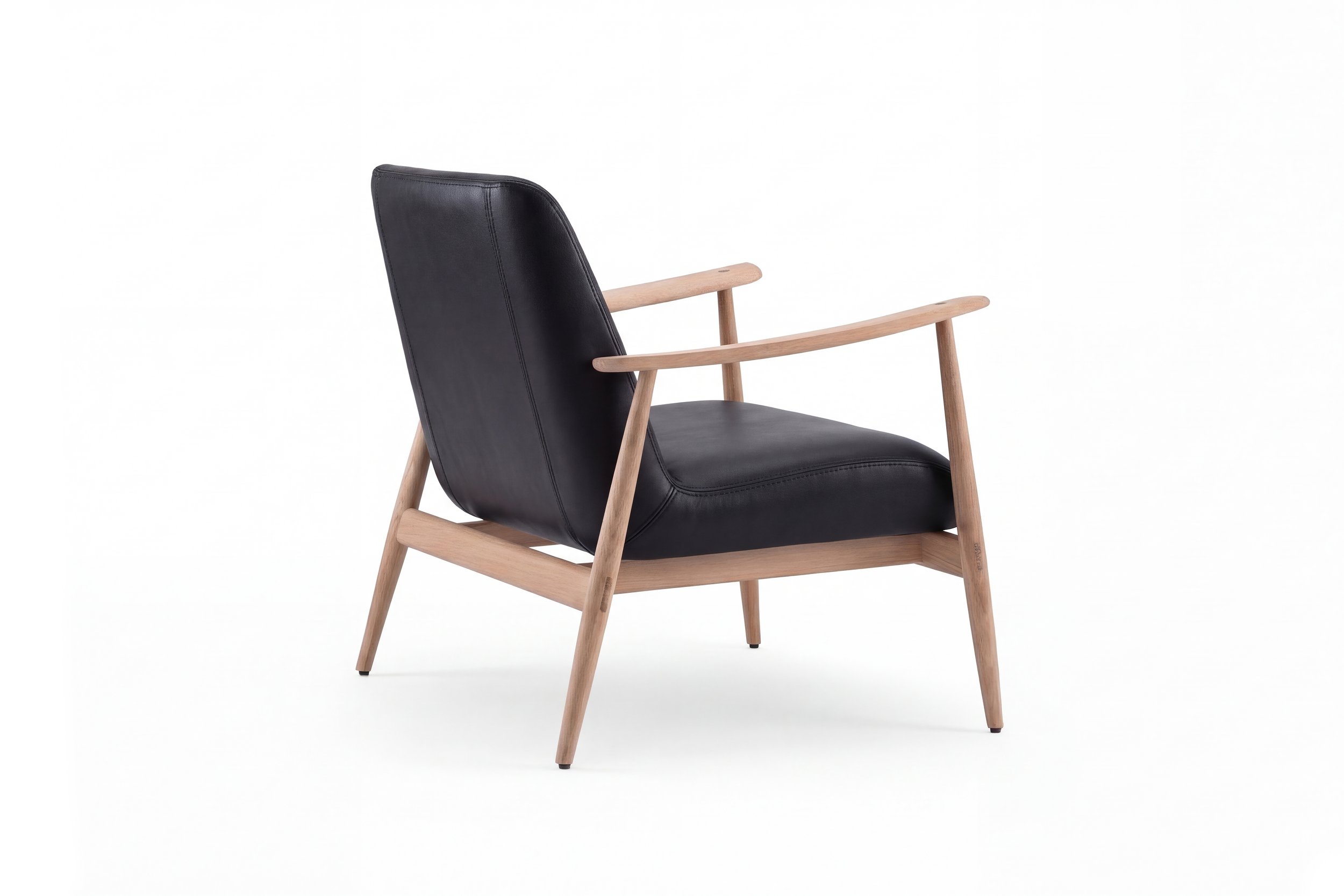 aska-lounge-chair-oak-white-1015-dakar-leather-black-0500-1-gazzda.jpg