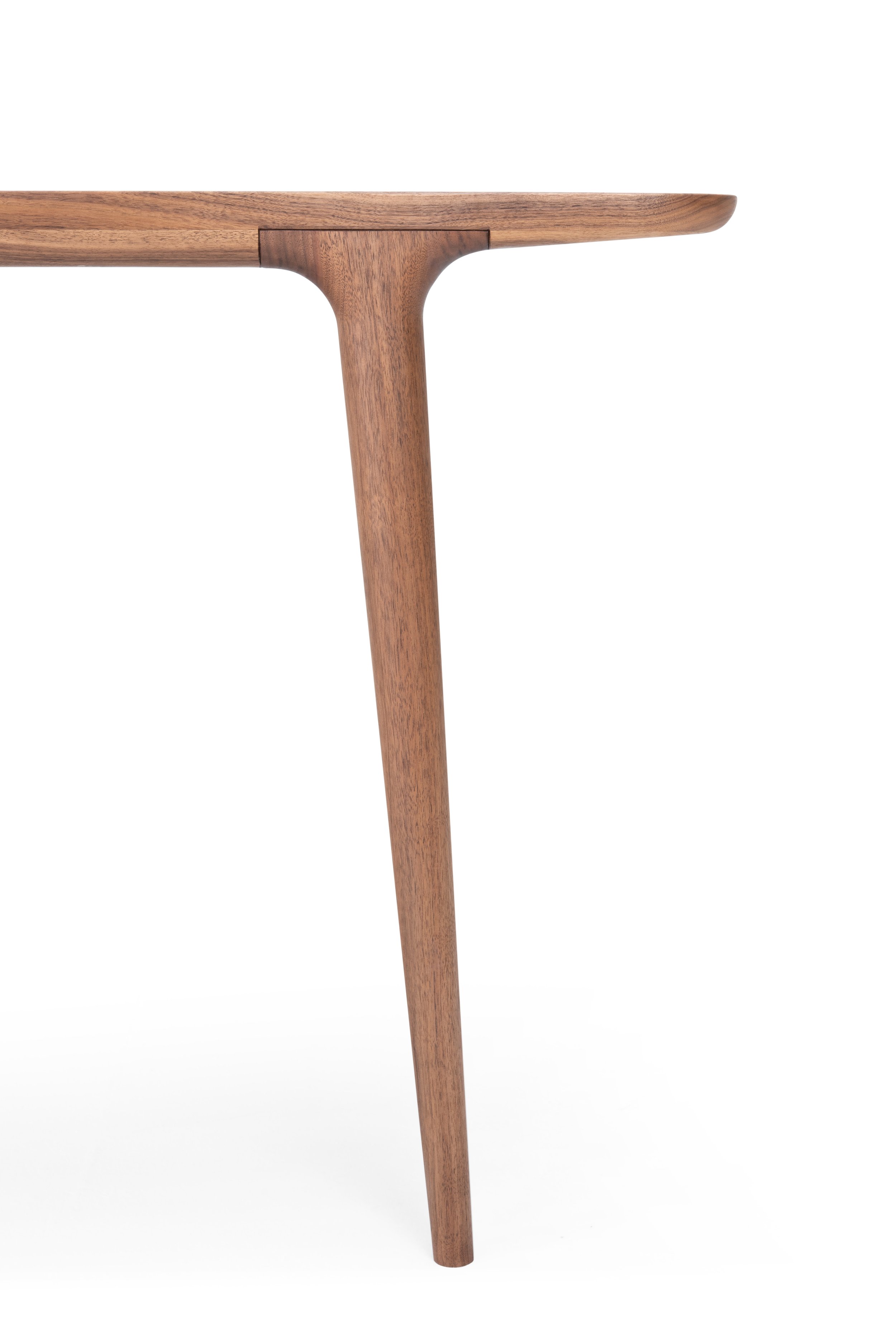 fawn-table-200x90x75-walnut-3.jpg