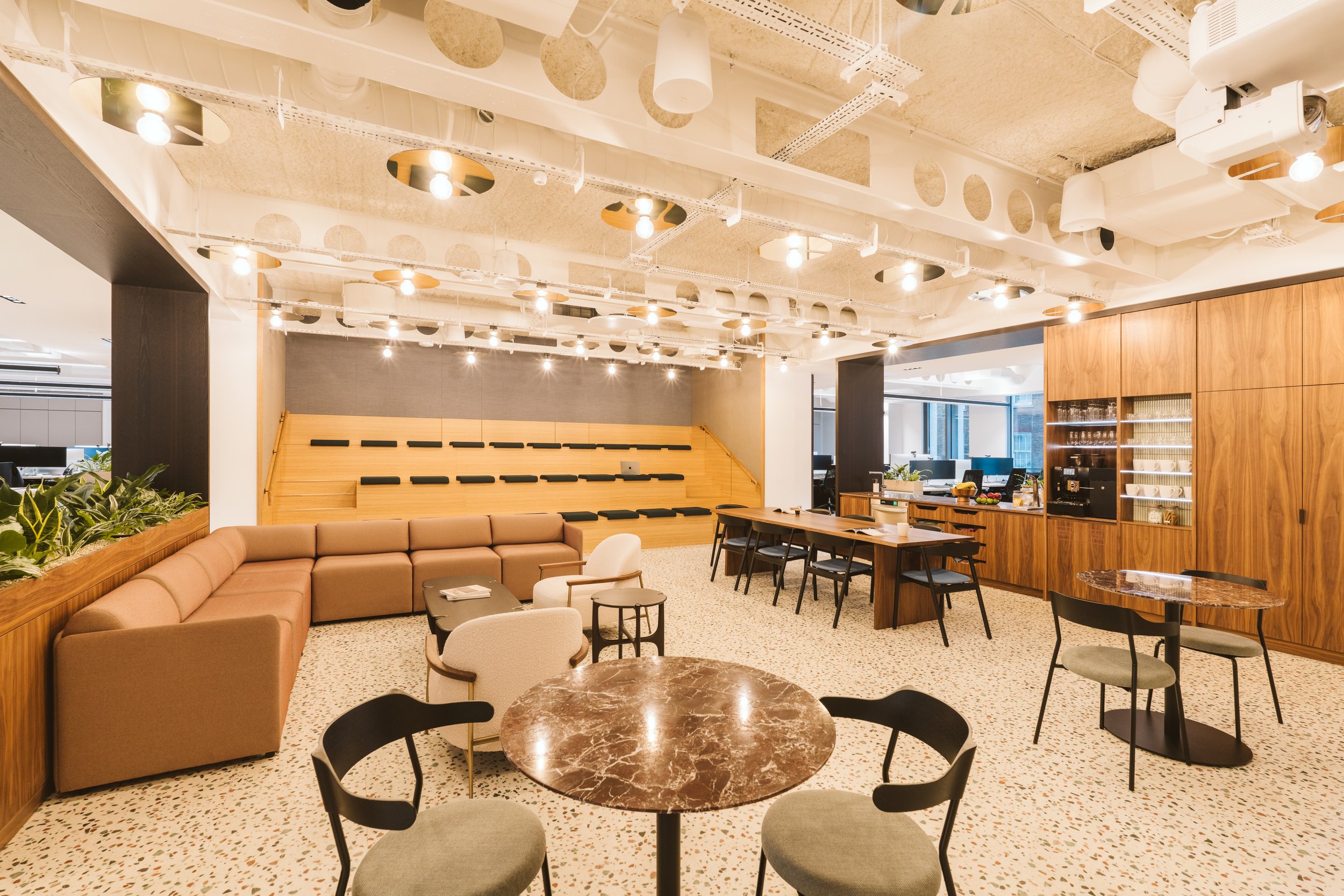 251114 Sixth Street-6.JPG