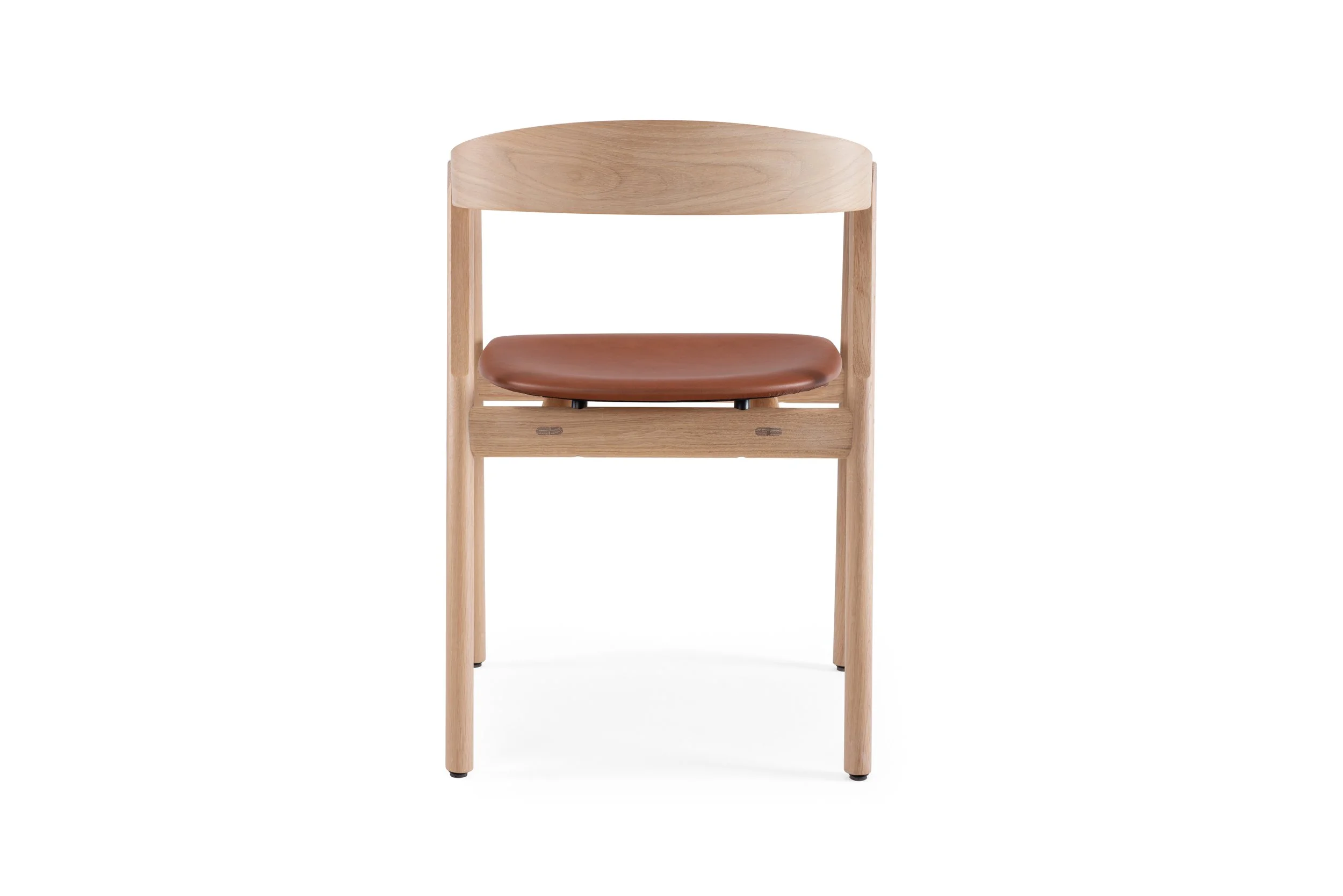 muna-chair-54x53x75-oak-white-1015-dakar-leather-whisky-2732-3-gazzda.jpg