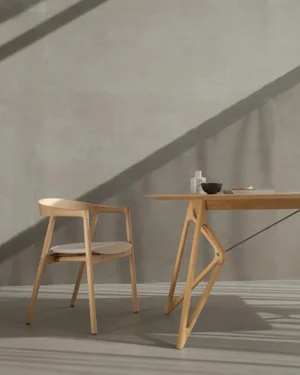 Muna Chair - Oak, Upholstered