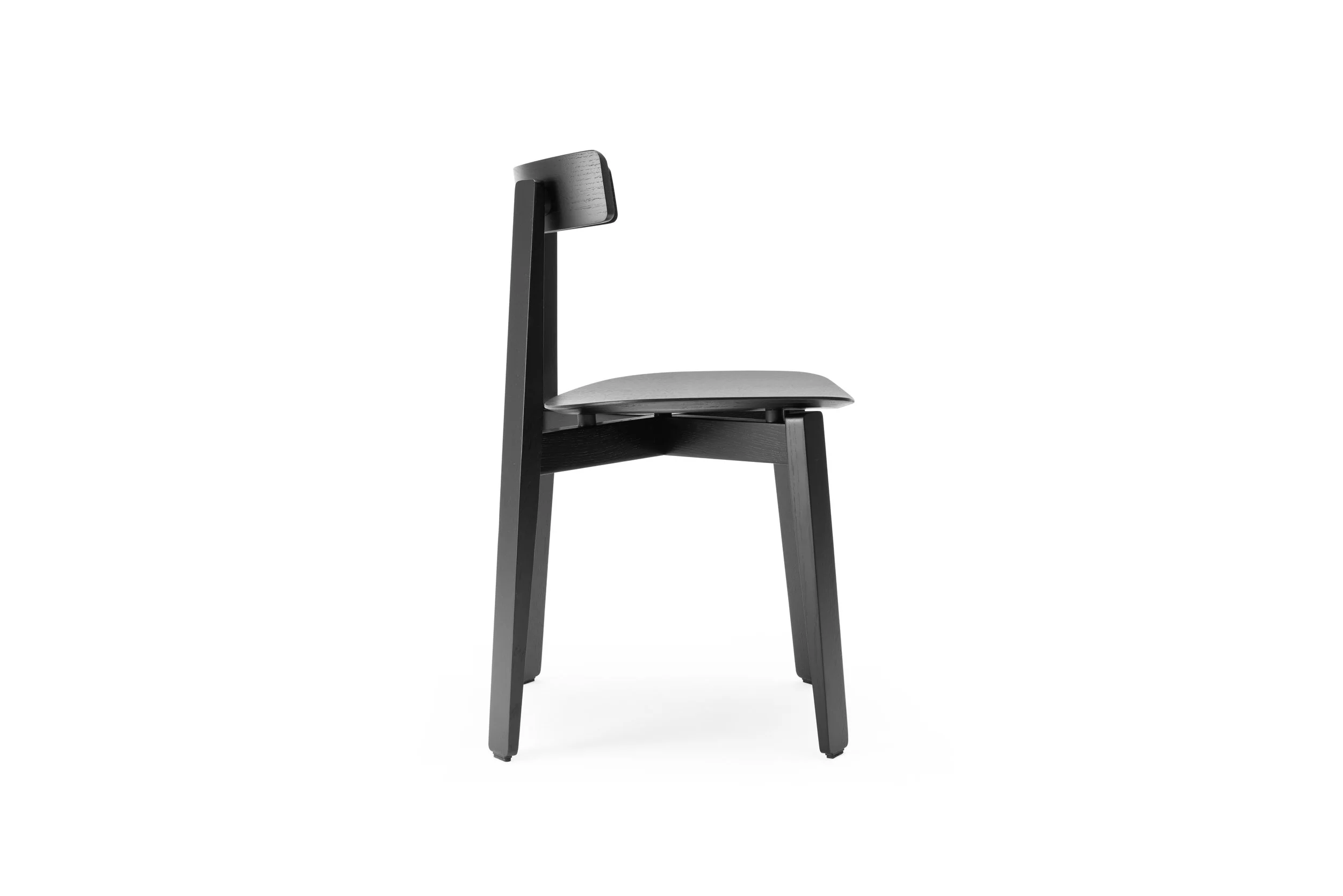 st-nora-chair-45x47x79-oak-lacquer-black-9005-2-gazzda.jpg