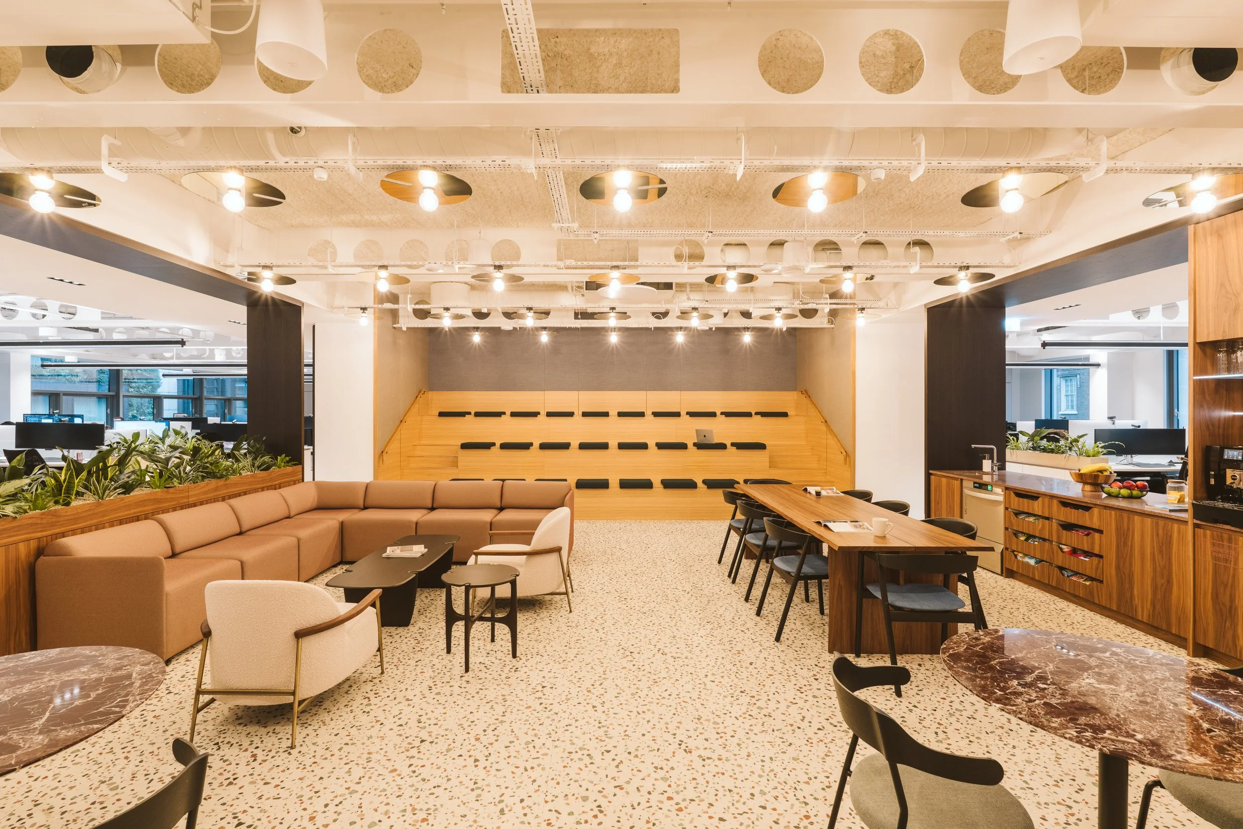 251114 Sixth Street-7.JPG