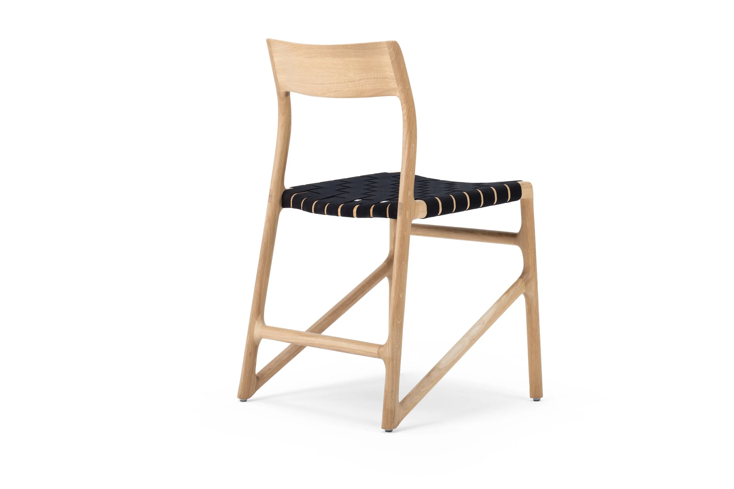 st-fawn-chair-48x48x79-oild-oak-white-1015-cotton-webbing-black-4555-4-gazzda.jpg