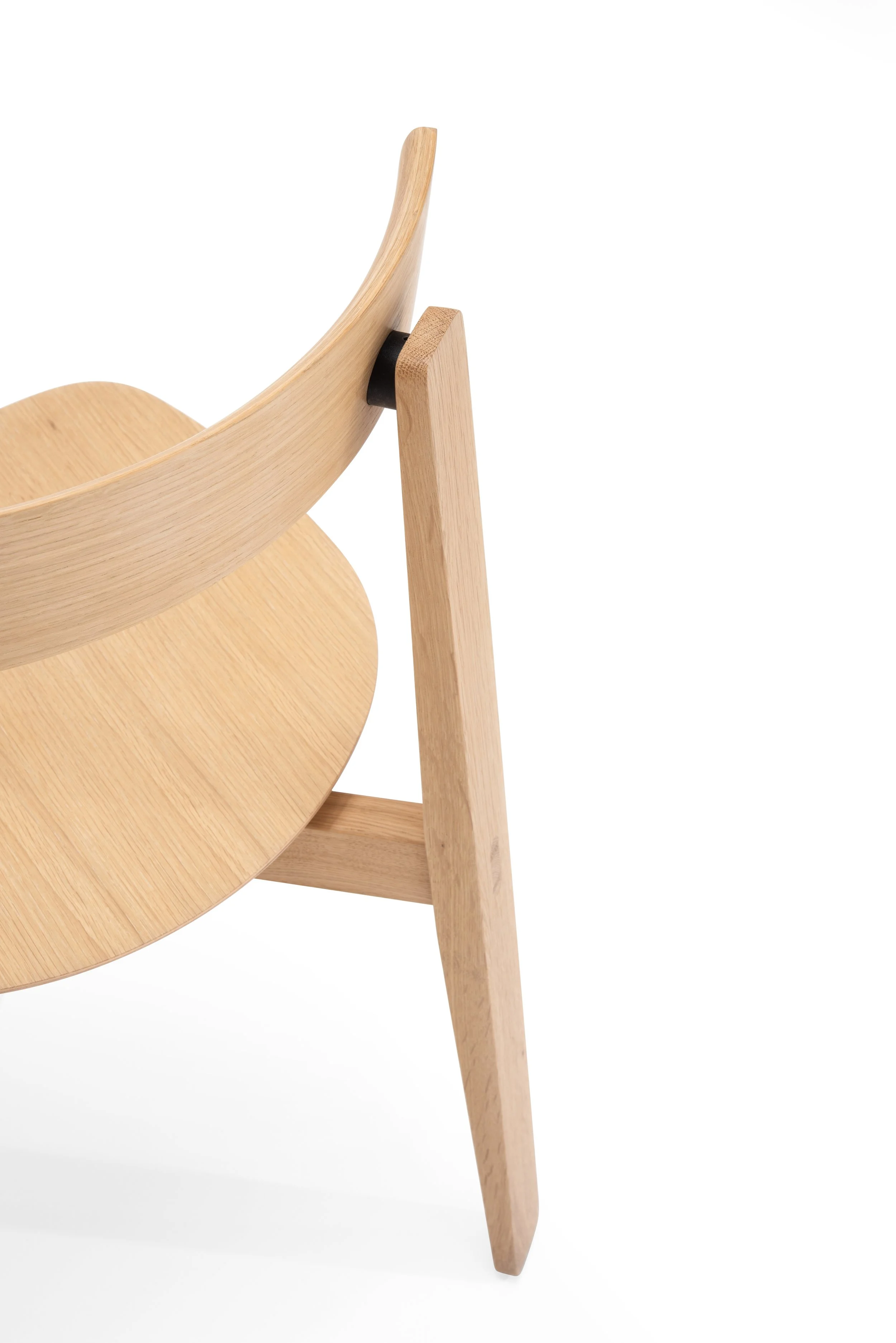 st-nora-chair-45x47x79-oak-white-1015-veneer-5-gazzda (1).jpg