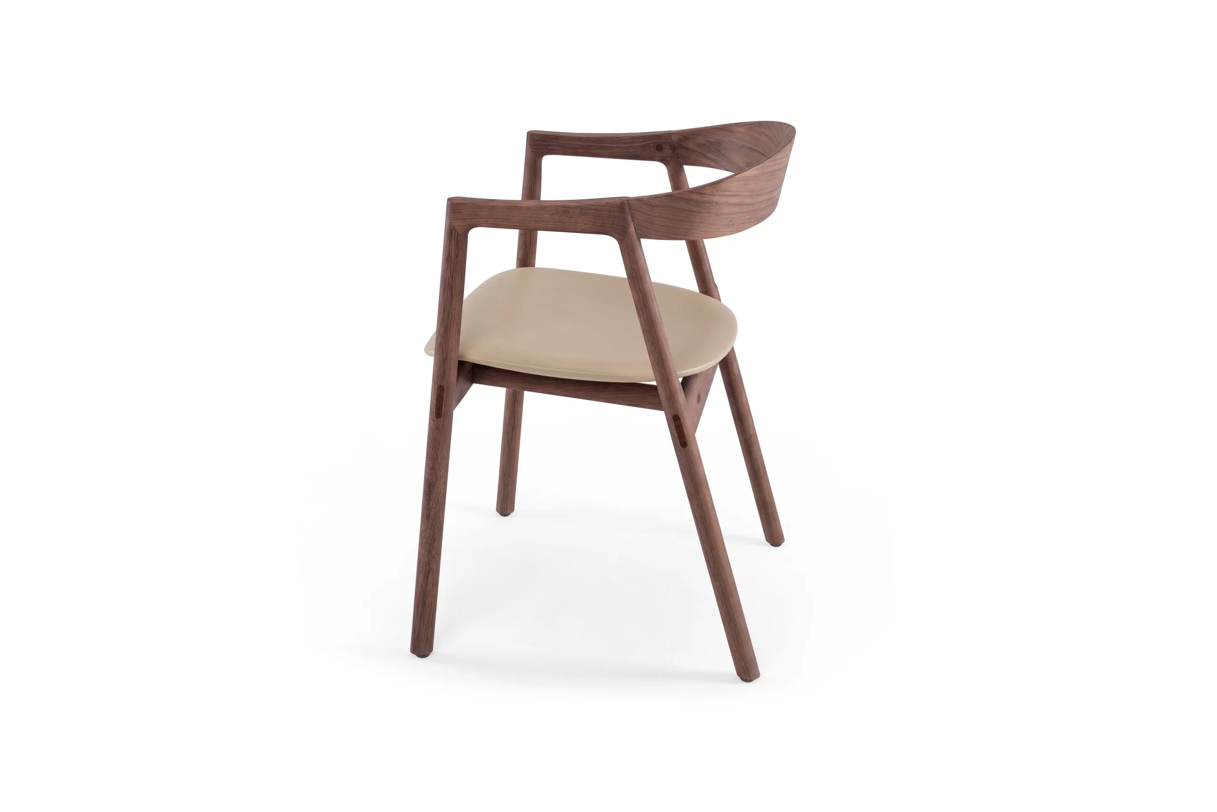nn-muna-chair-54x53x75-walnut-natural-silk-leather-light-grey-00-1-gazzda.jpg