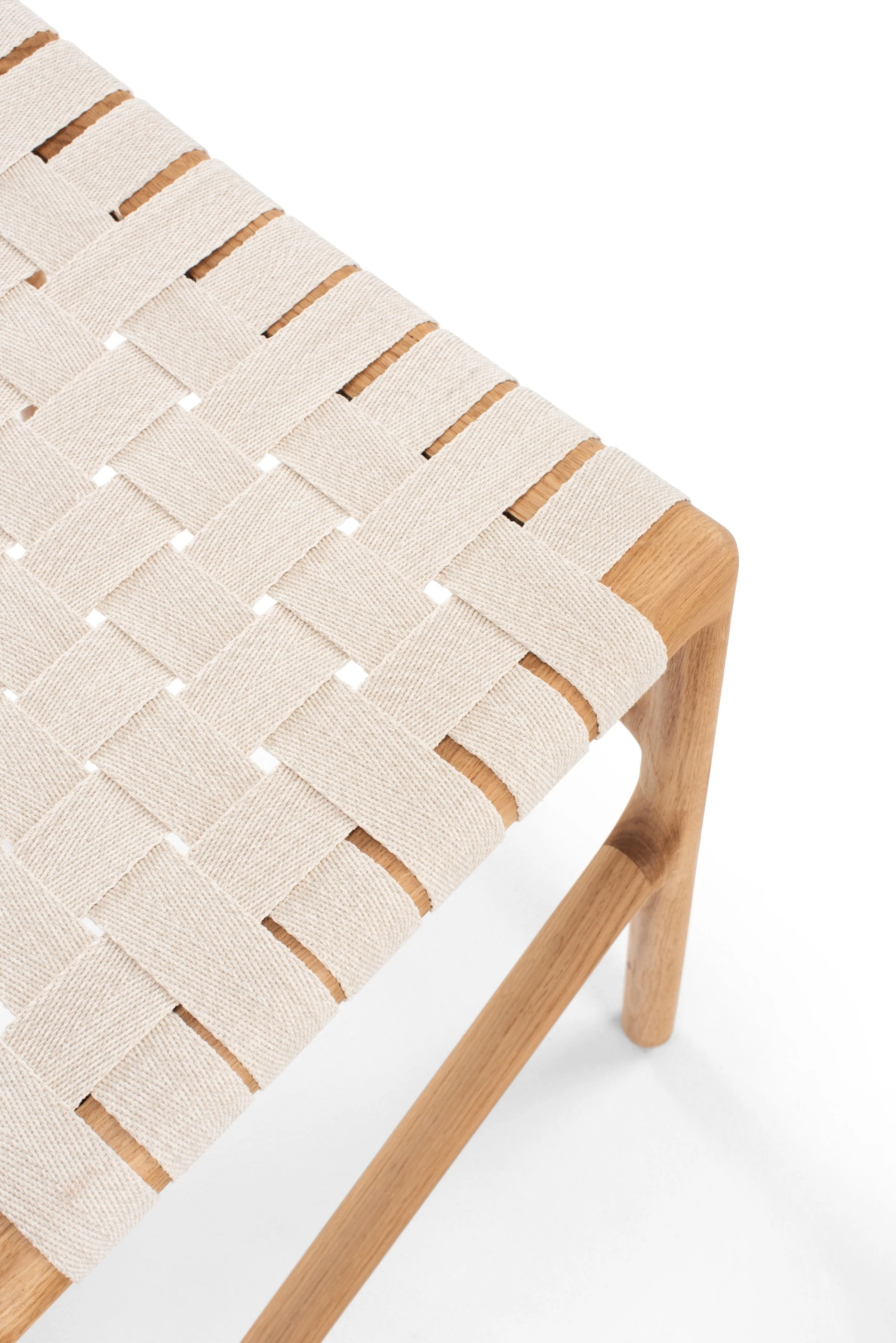 fawn-chair-48x48x79-oild-oak-natural-cotton-webbing-herringbone-natural-beige-2026-4-gazzda.jpg