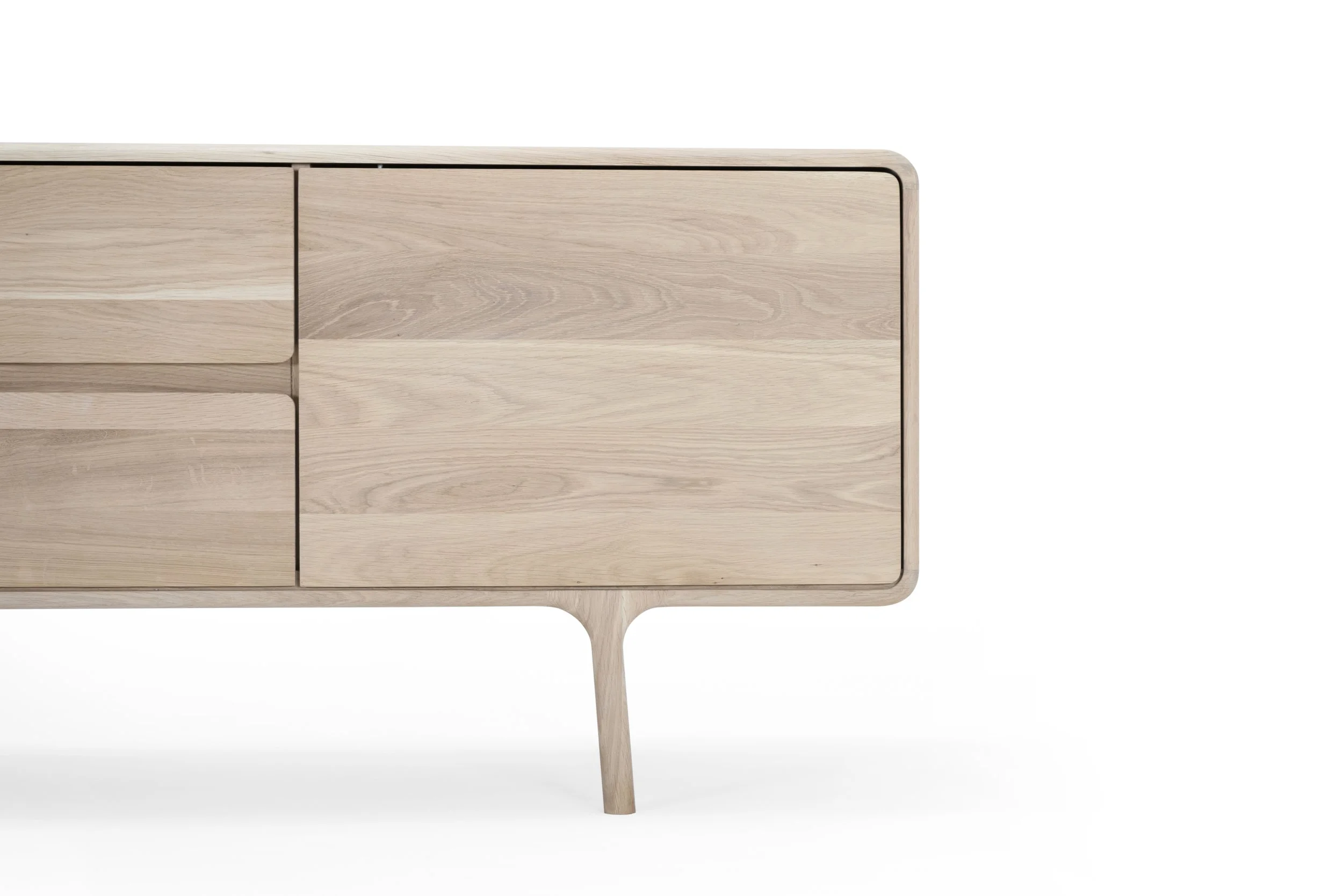 st-fawn-sideboard-180x45x65-oak-white-1015-11-gazzda.jpg