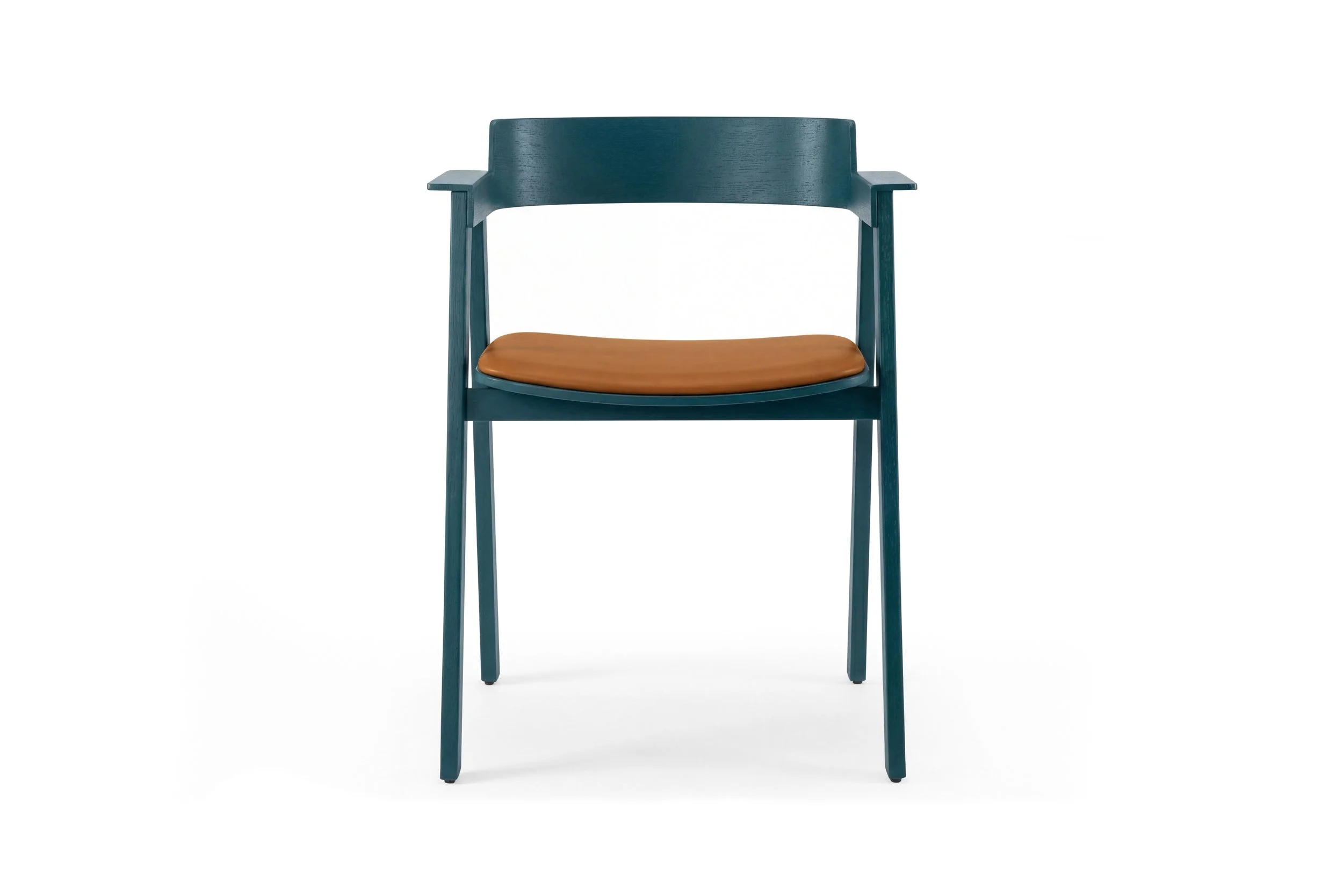 flip-chair-lacquered-oak-6004-green-SILO250-cognac-00-2-gazzda.jpg