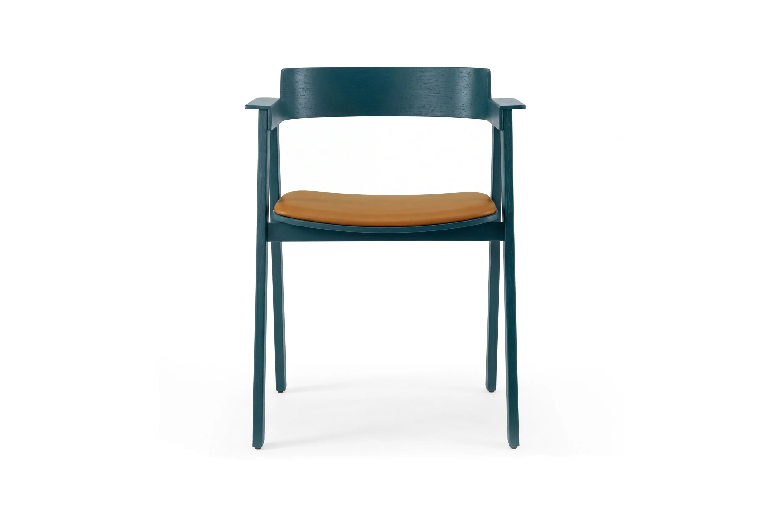 flip-chair-lacquered-oak-6004-green-SILO250-cognac-00-2-gazzda (3).jpg