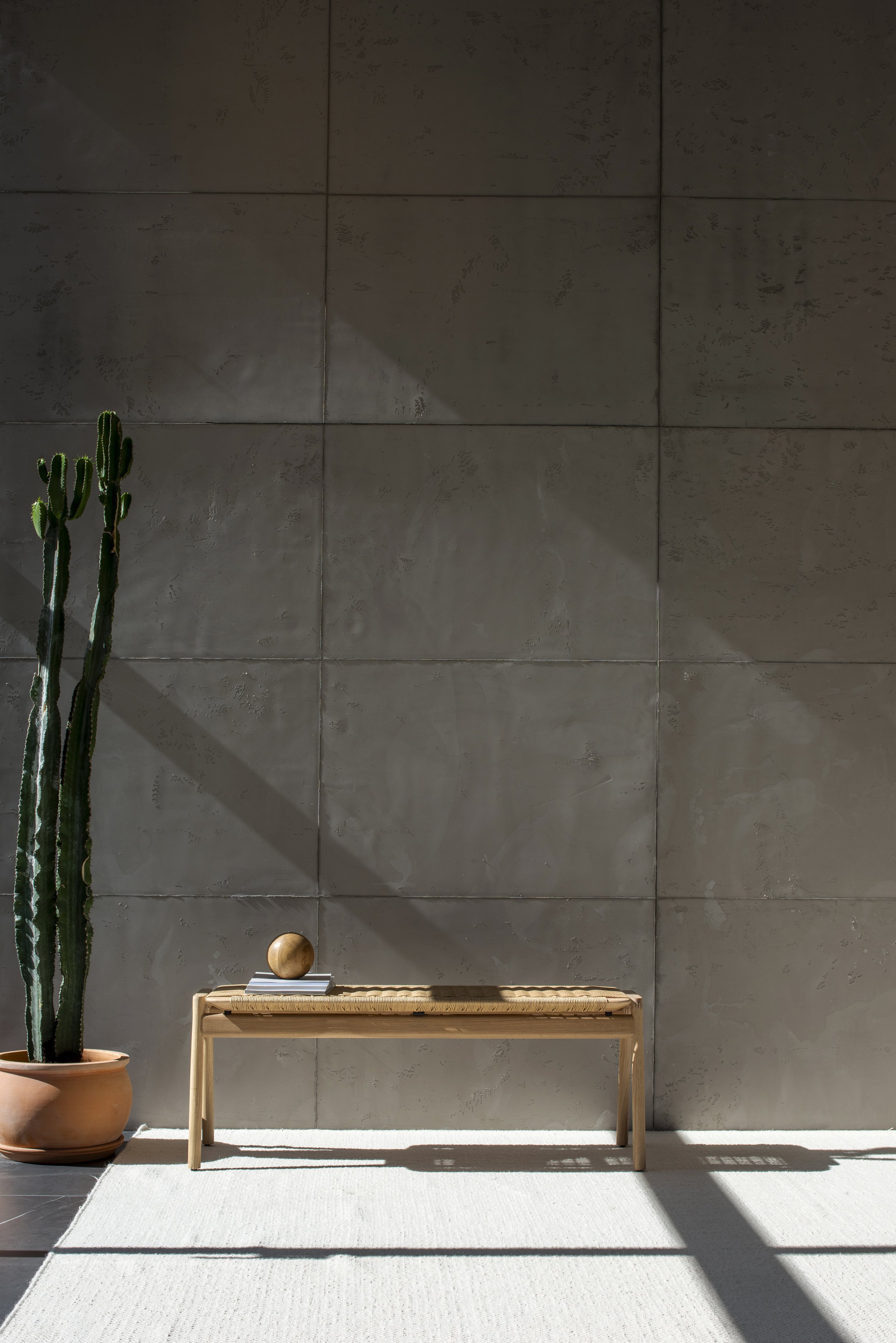 bench-klupa-120x45-oild-oak-white-1015-danish-coard-natural-1-2-gazzda (1).jpg