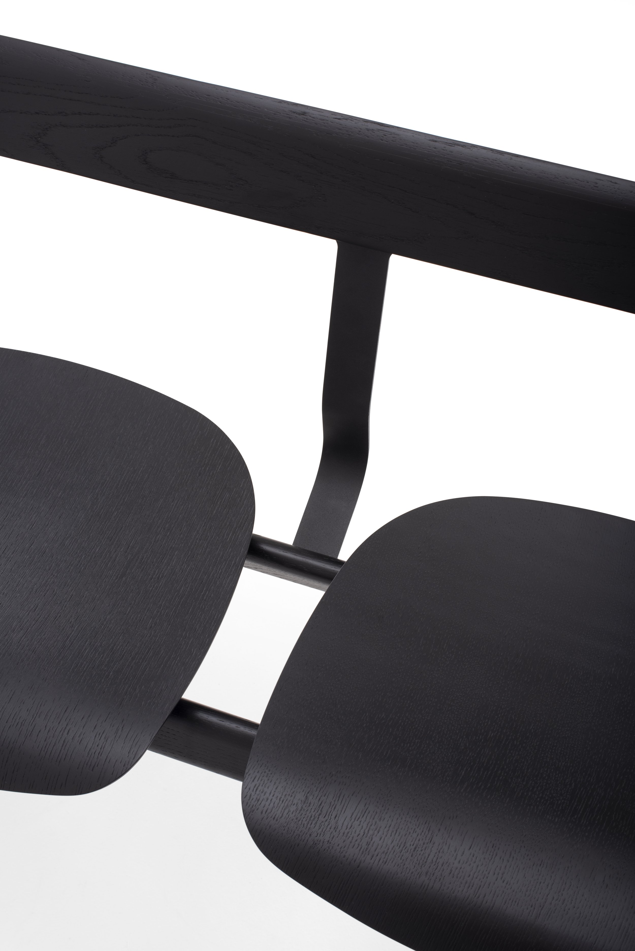 ava-bench-120x77.5x53-oak-lacquer-black-9005-0-7-gazzda (1).jpg